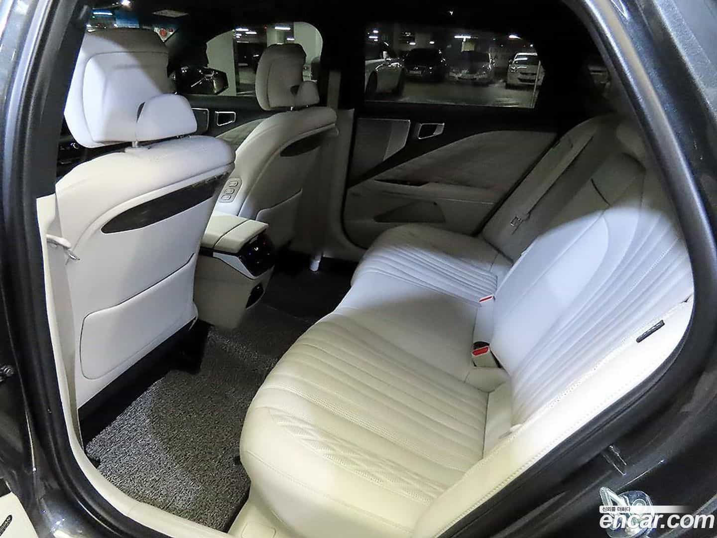 K8 Kia 2023.2-INNER-007