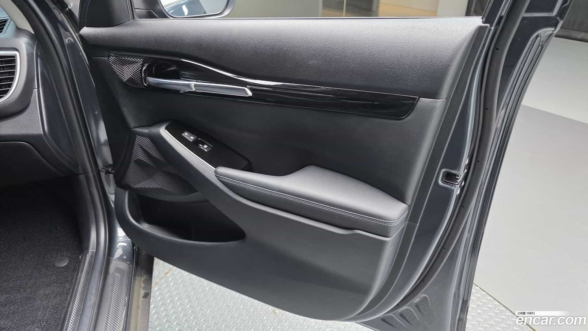 Seltos Kia 2023.7-INNER-035