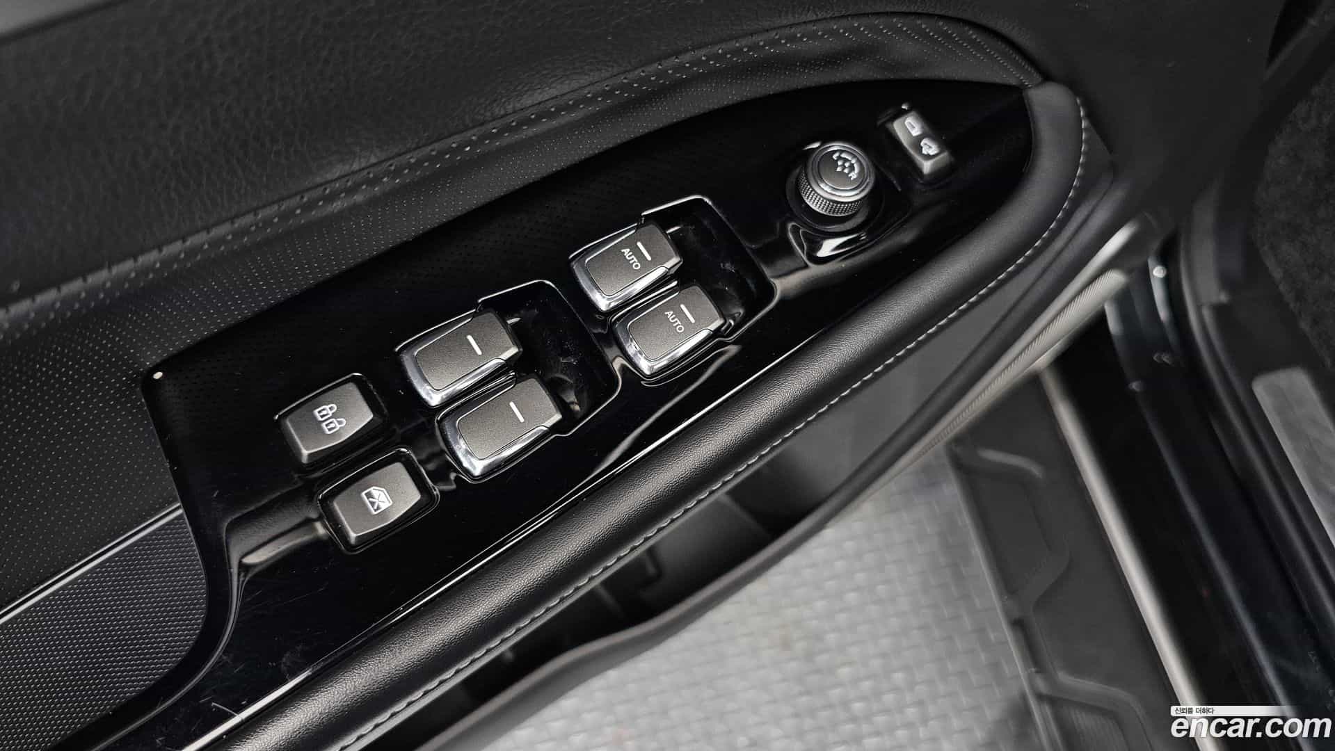 Rexton KG Mobility 2018.2-OPTION-042