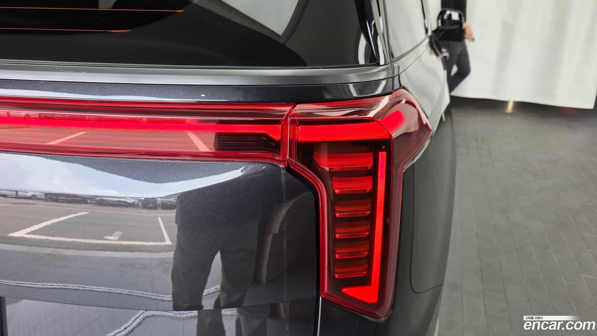 Canival Kia 2023.11-OUTER-033