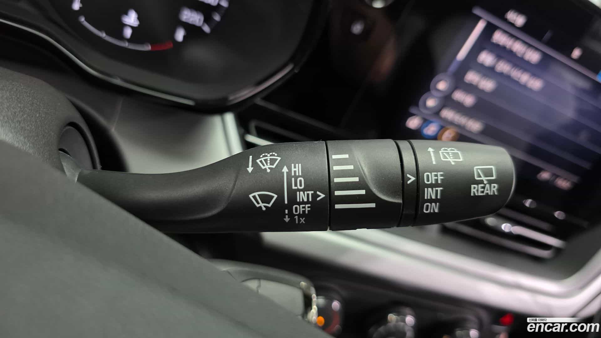 Trax Chevrolet 2024.1-OPTION-041
