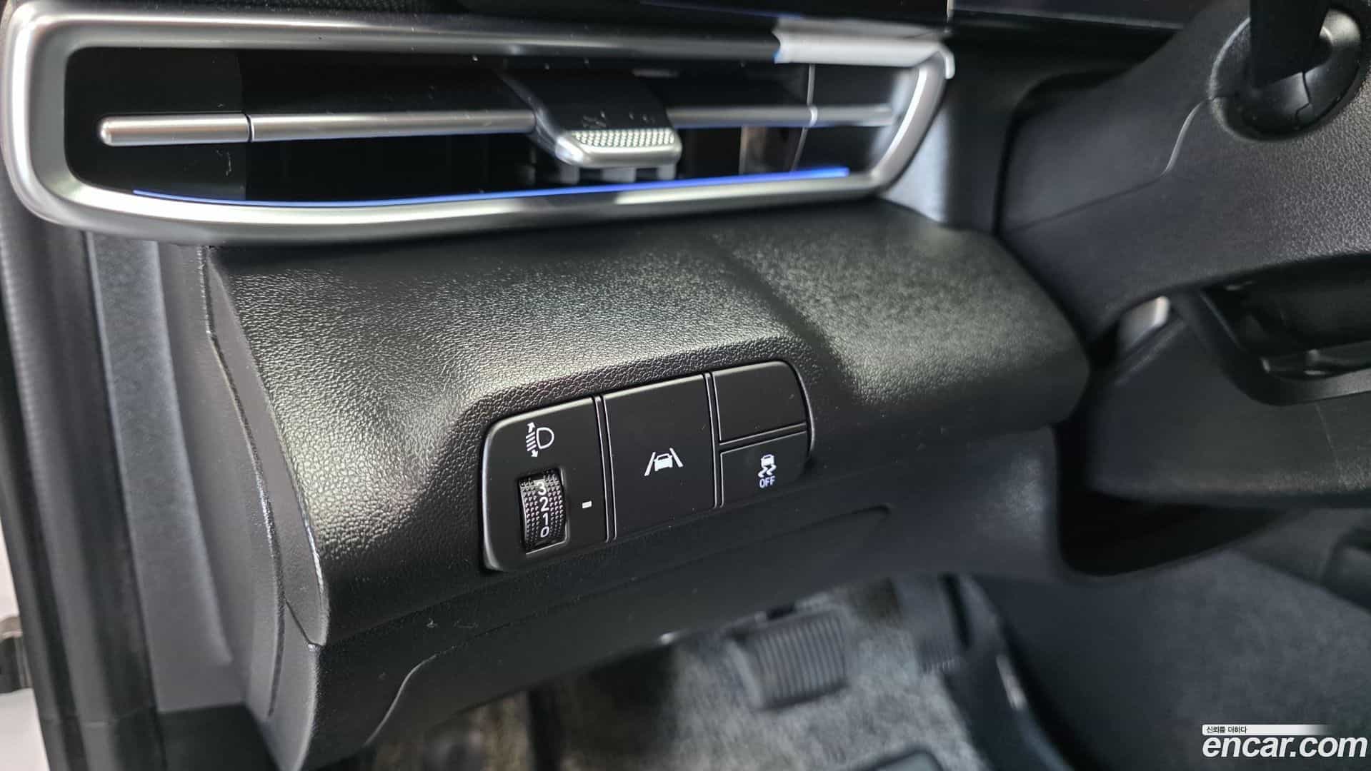 AVANTE Hyundai 2020.5-OPTION-017