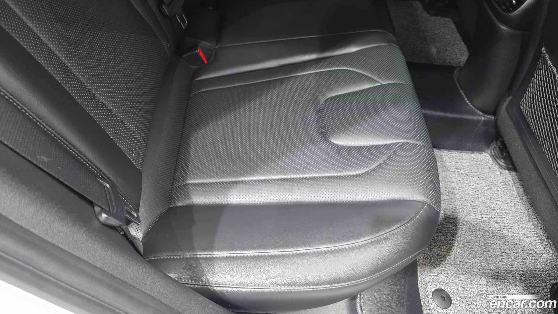 AVANTE Hyundai 2020.5-INNER-036