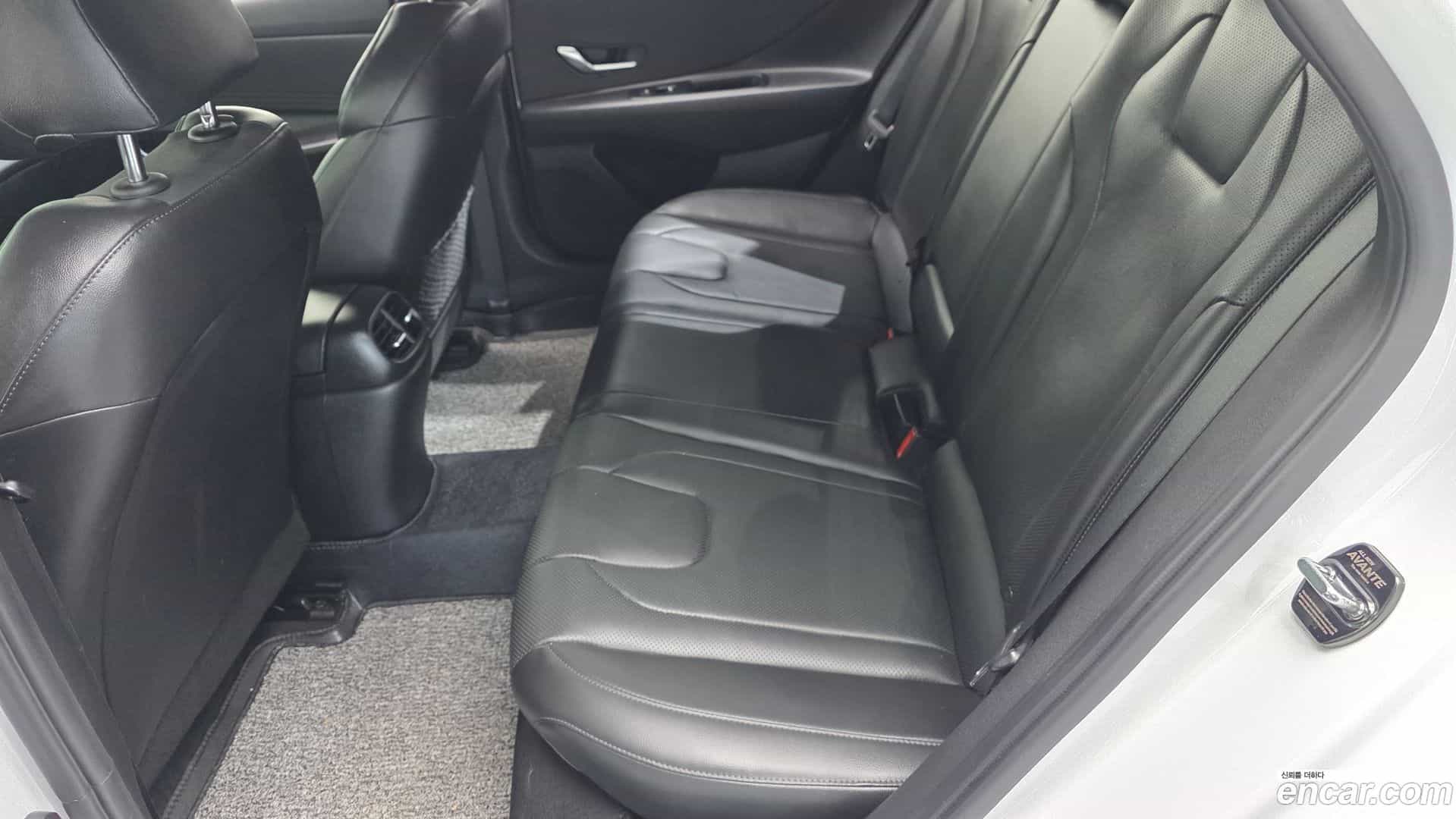AVANTE Hyundai 2020.5-OPTION-040