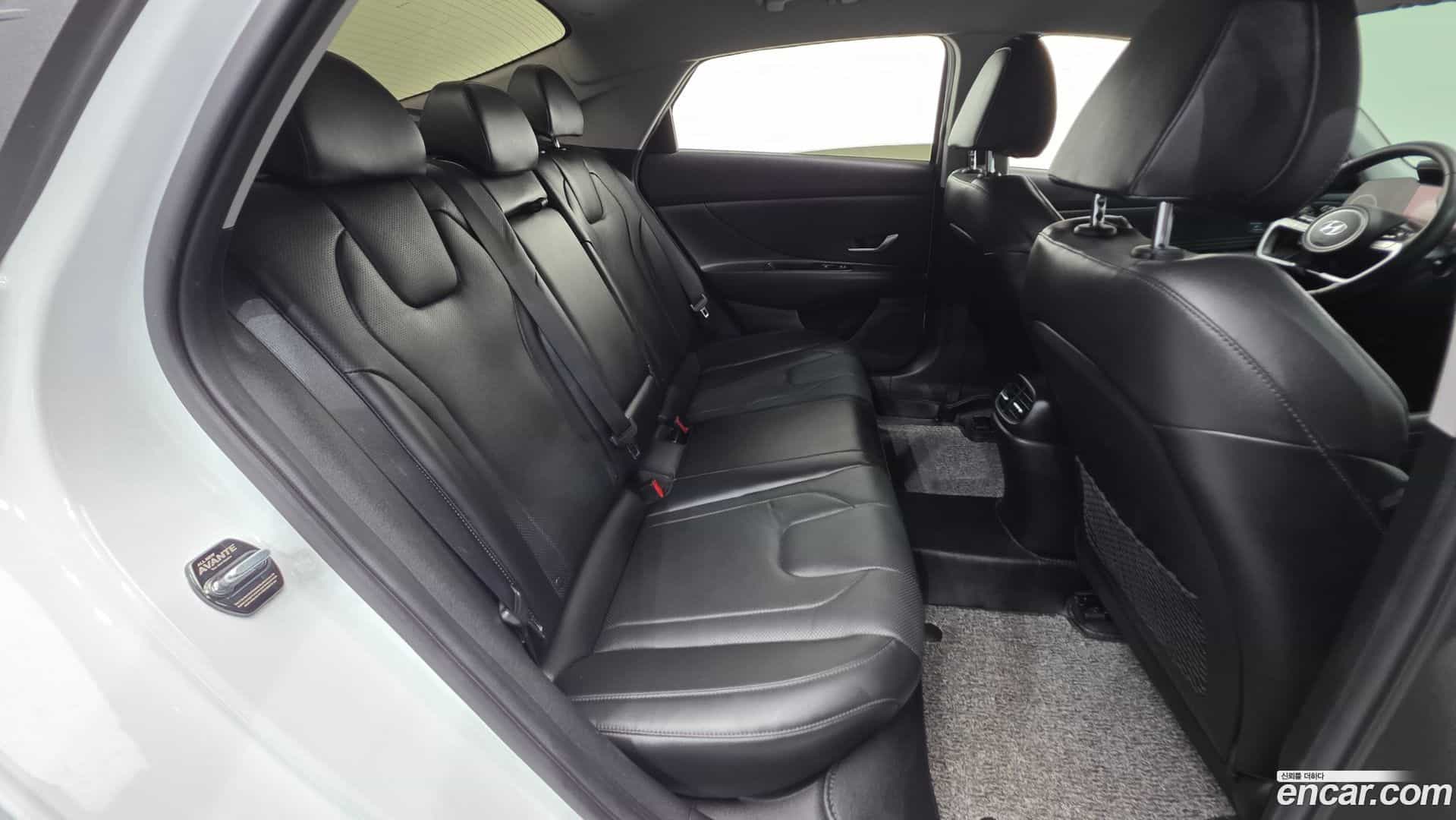 AVANTE Hyundai 2020.5-OPTION-043