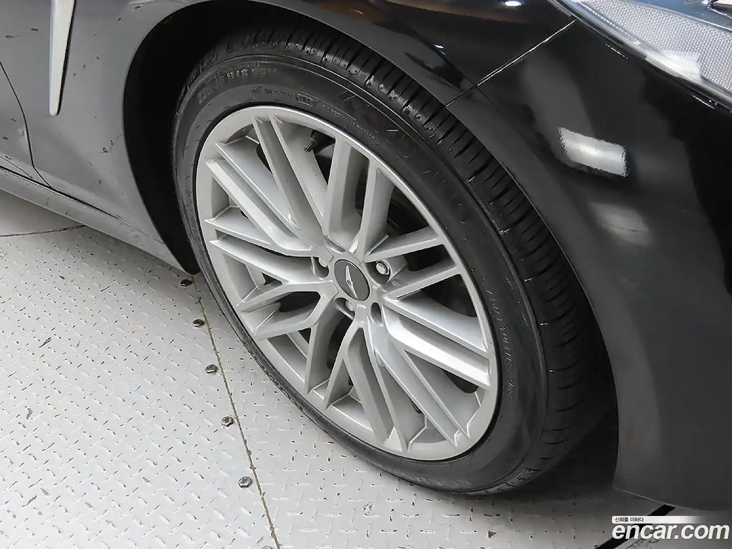 G70 Genesis 2020.8-OUTER-005