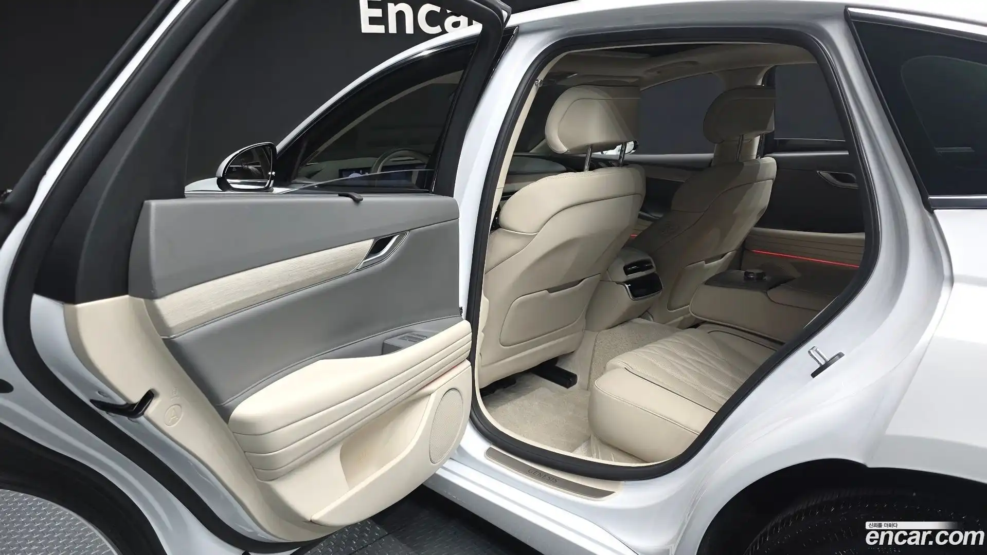 G80 Genesis 2024.3-INNER-036