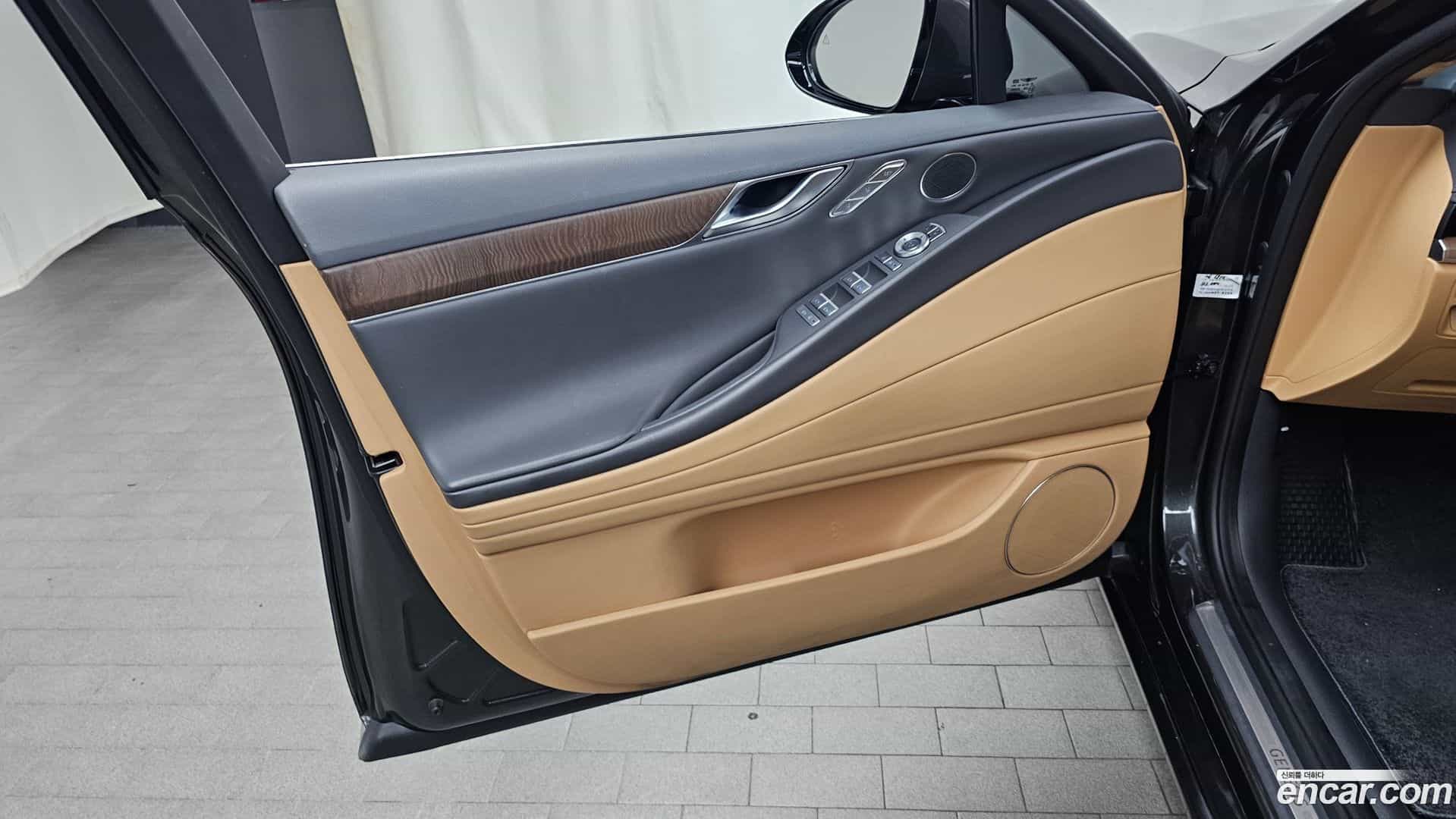 G80 Genesis 2022.9-INNER-034