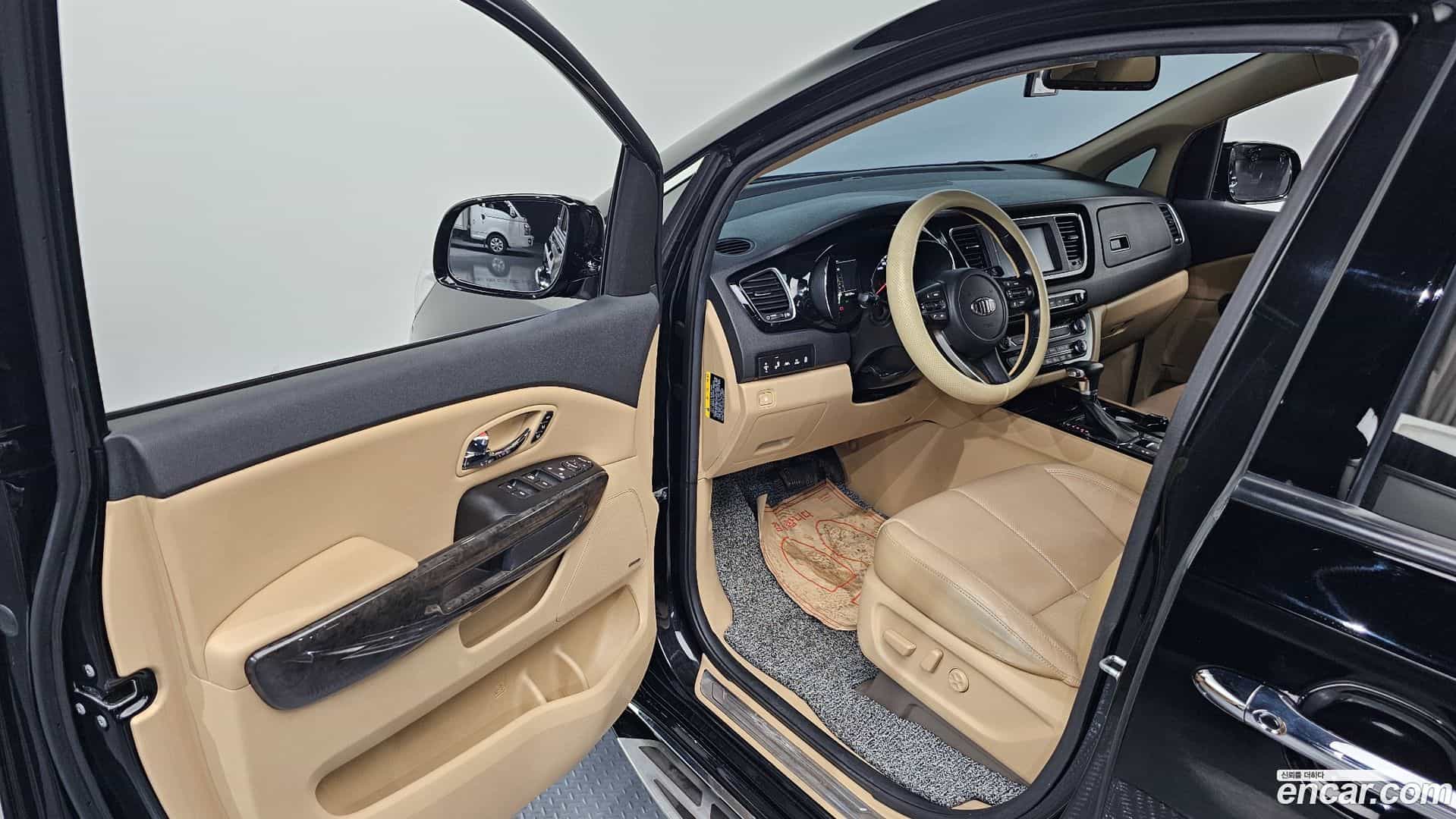 Canival Kia 2019.2-INNER-010