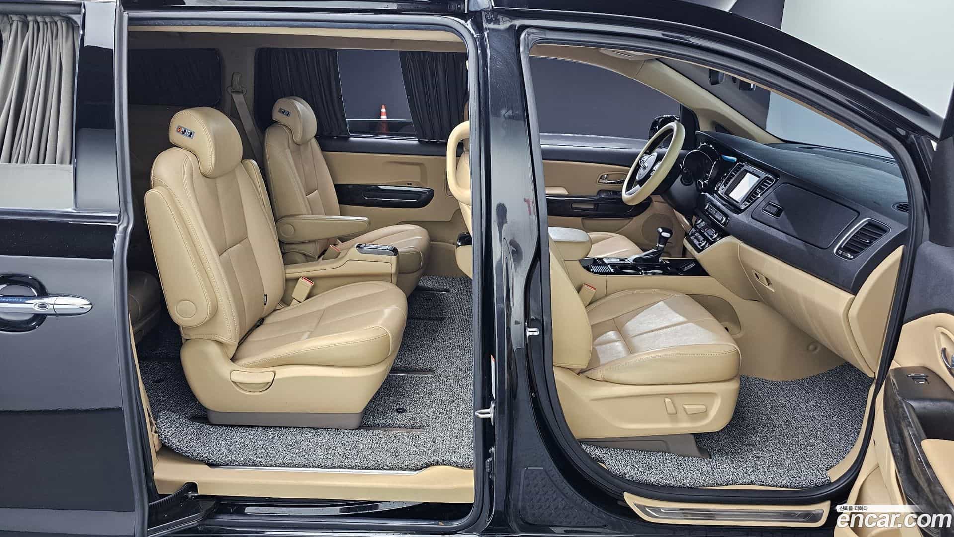 Canival Kia 2019.2-OPTION-015