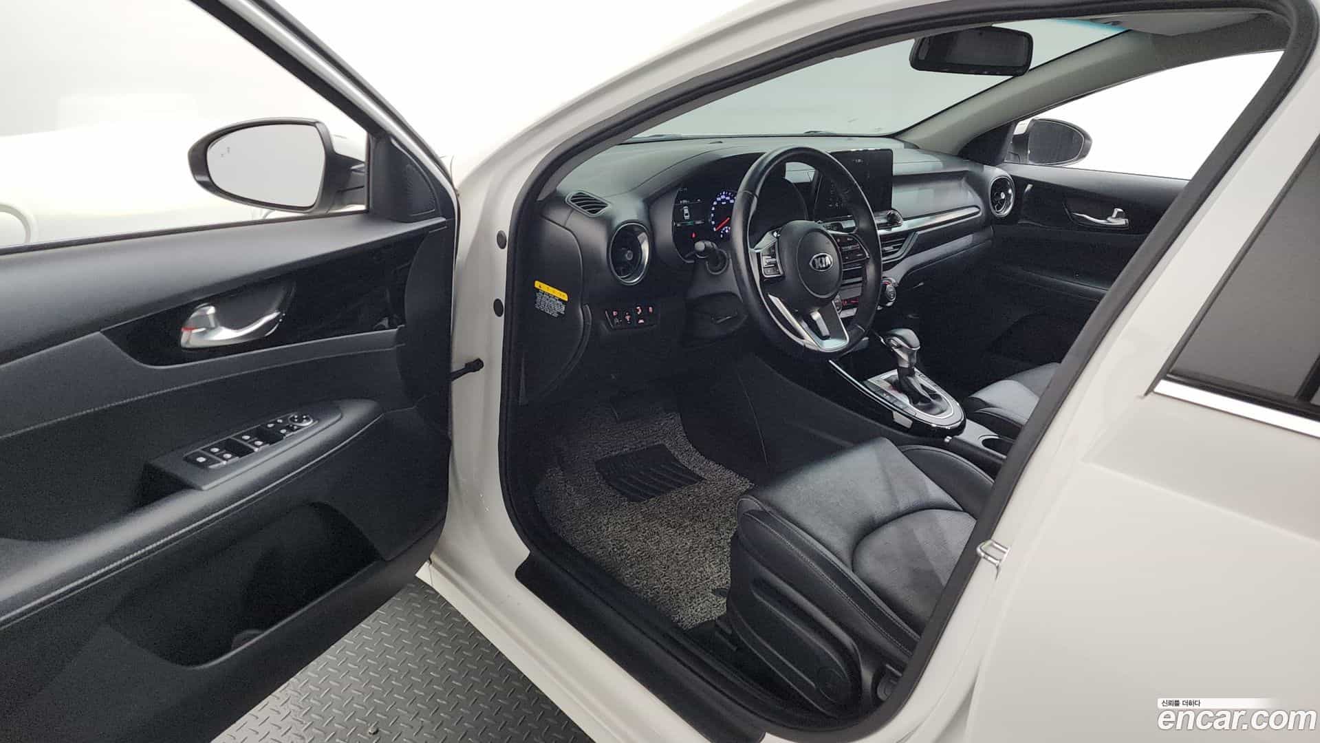 K3 Kia 2019.2-INNER-010