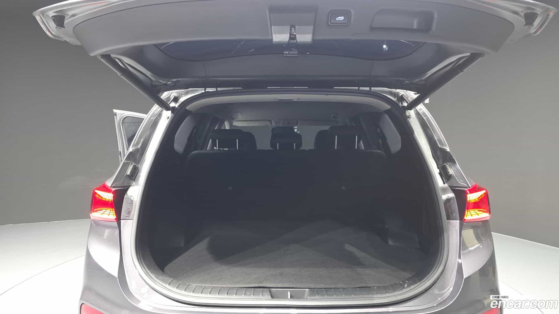 Santafe Hyundai 2018.7-OPTION-024