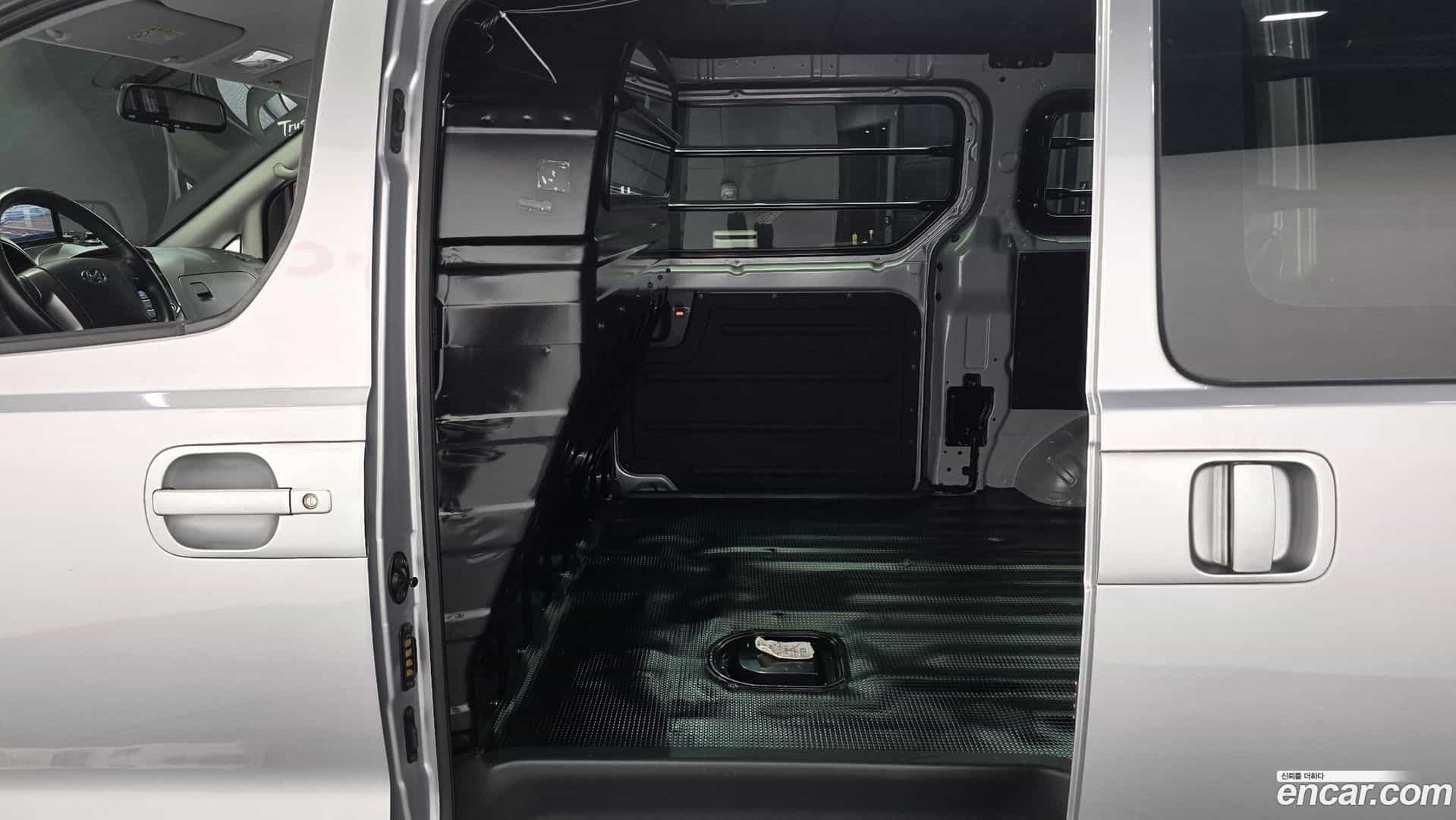 Starex Hyundai 2020.4-OPTION-016