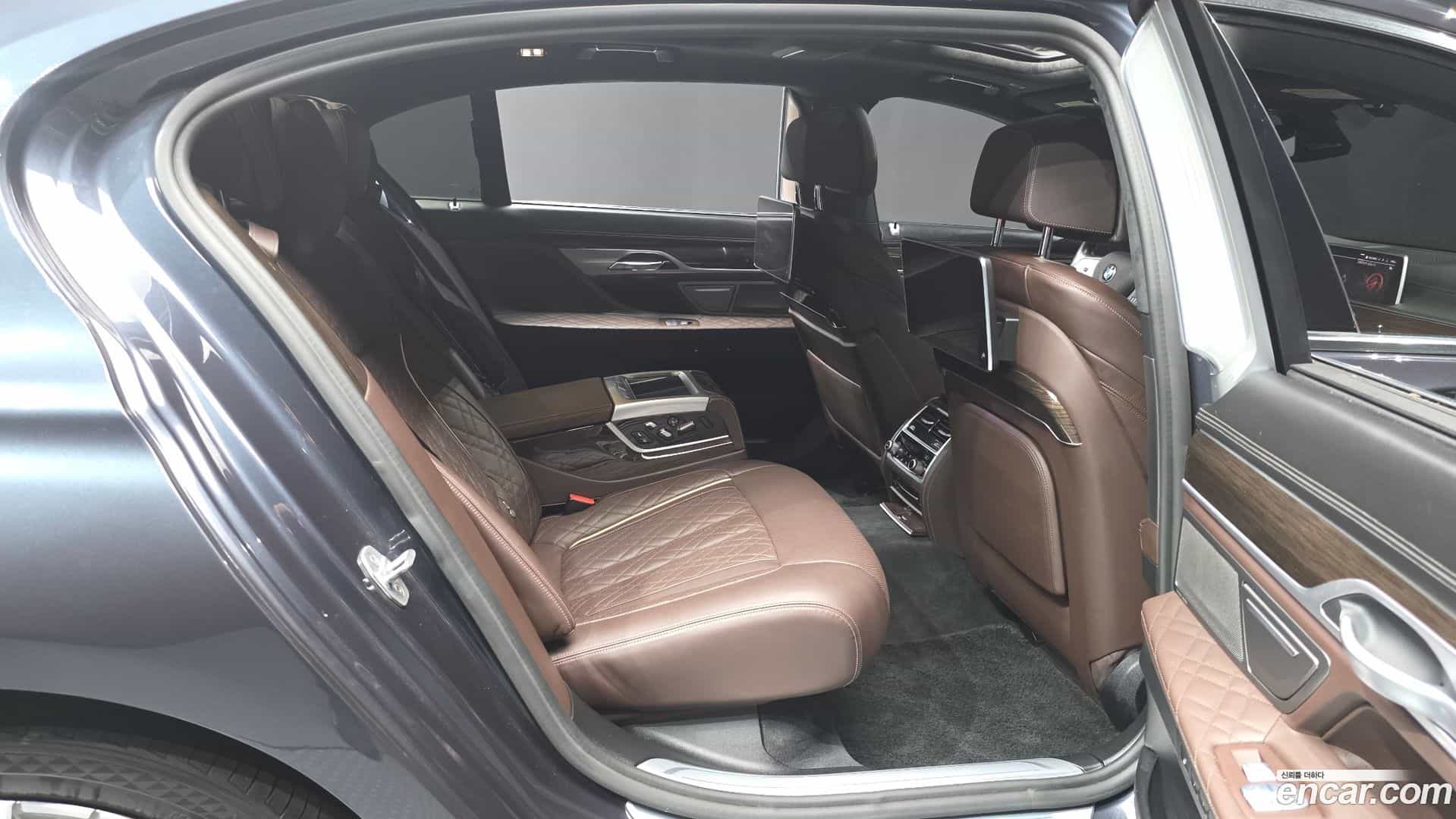 7-Series BMW 2019.11-OPTION-016
