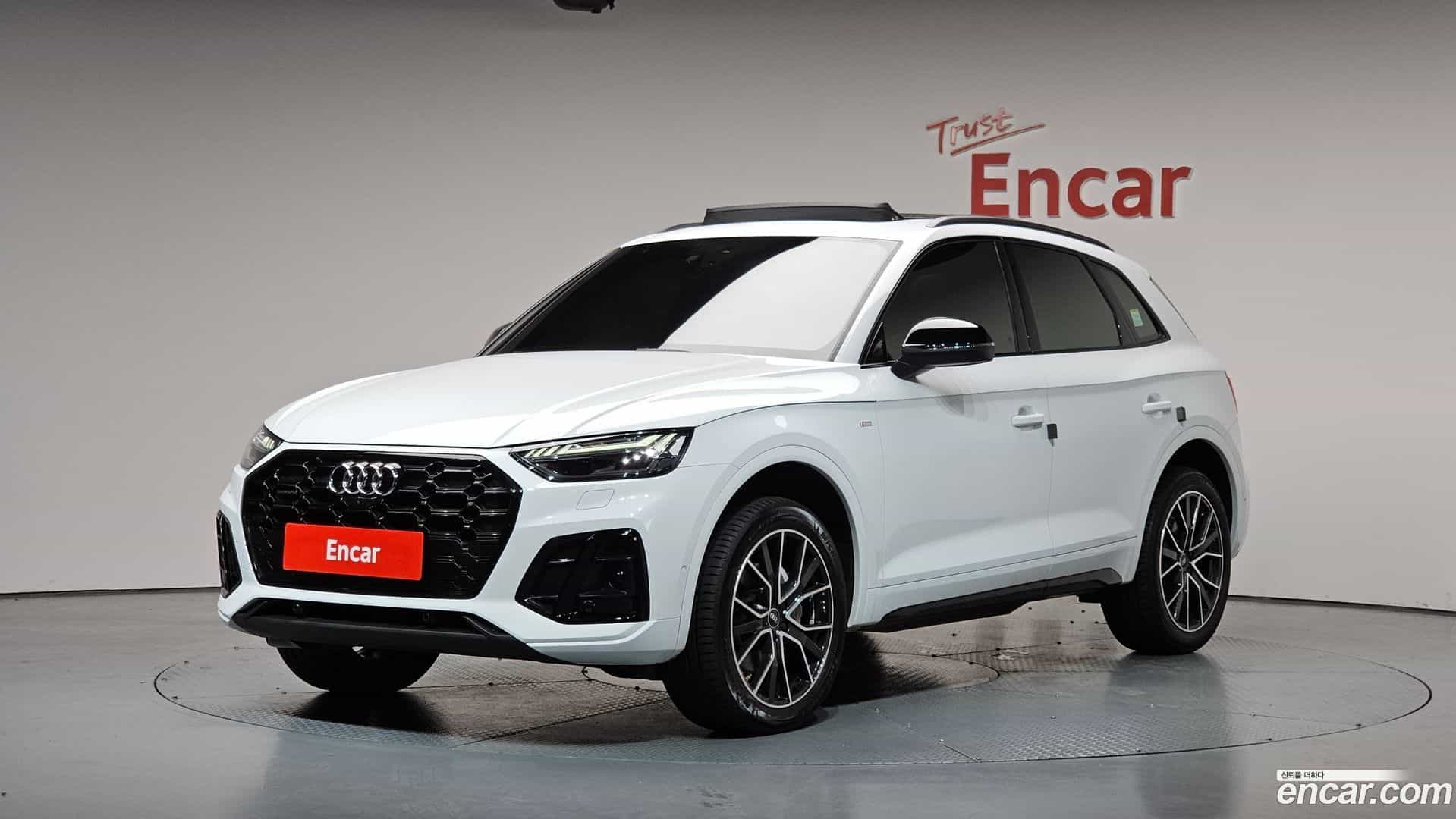 Q5 Audi 2024.11-OUTER-001