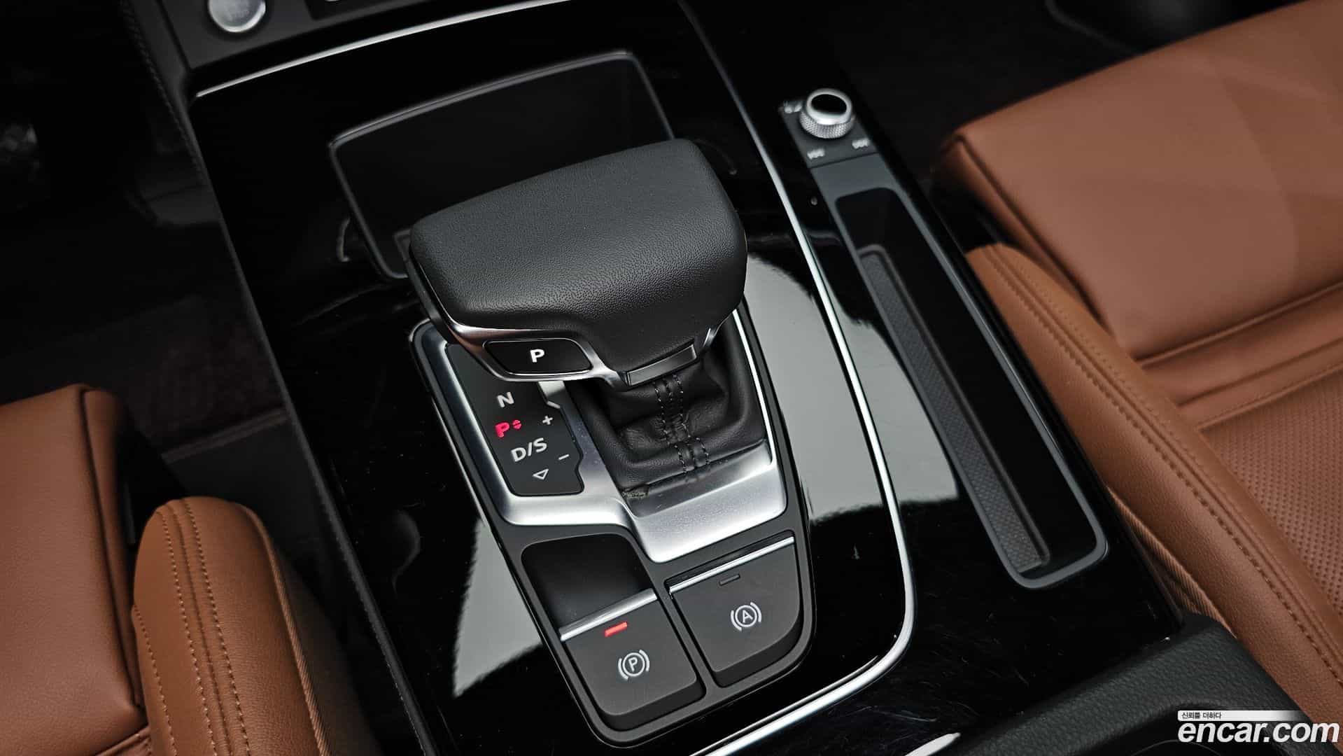 Q5 Audi 2024.11-INNER-009