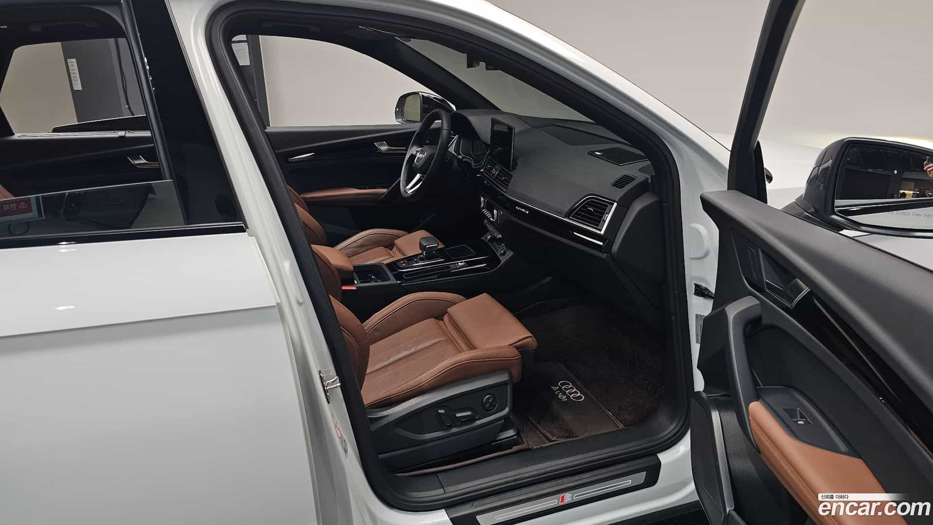Q5 Audi 2024.11-INNER-036