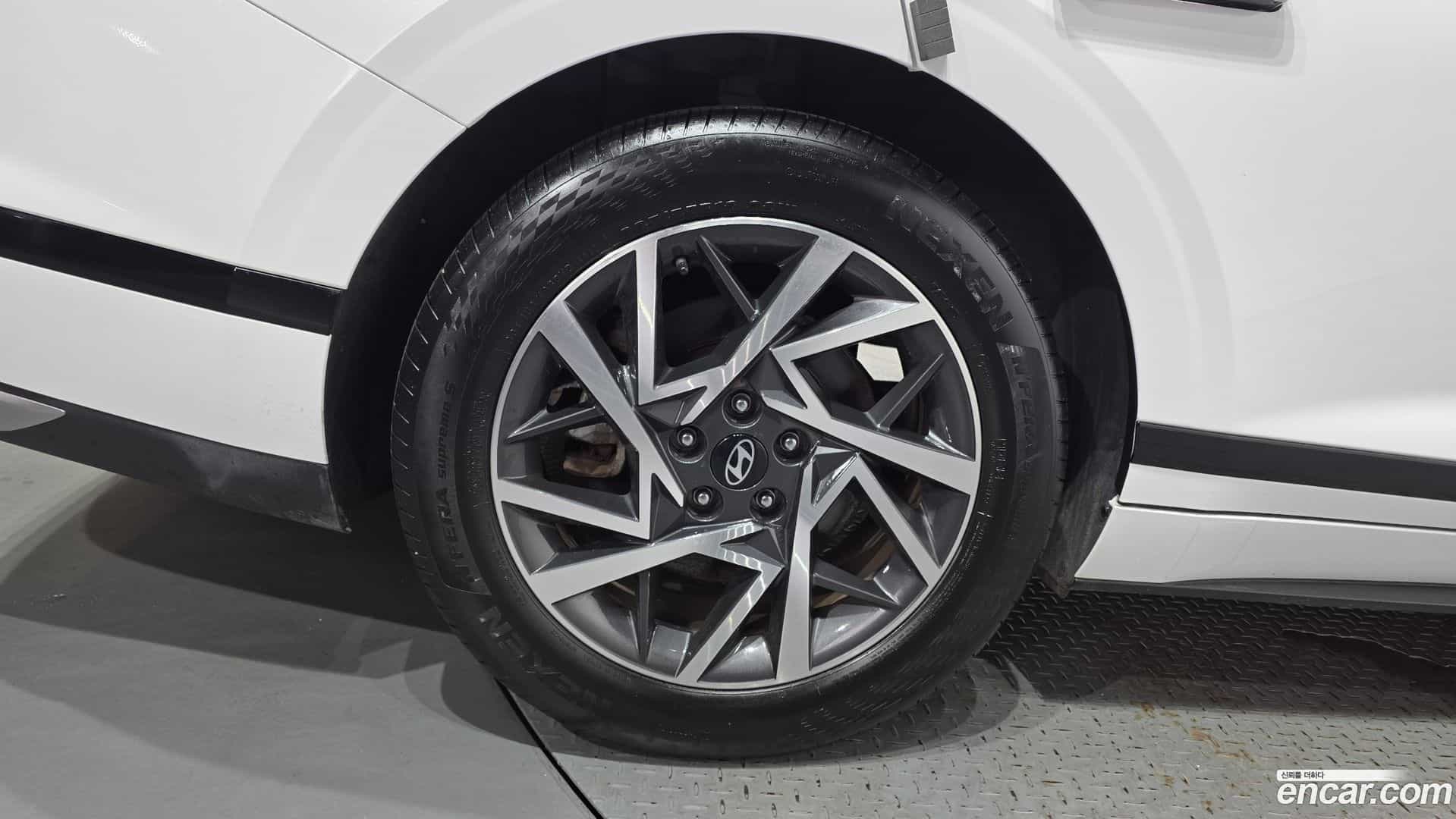 Grandeur Hyundai 2023.0-OUTER-005