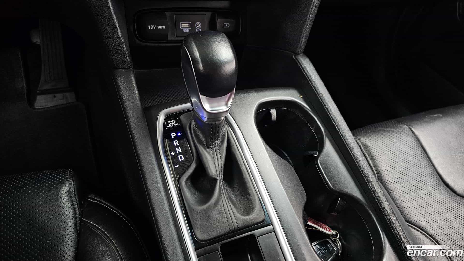 Santafe Hyundai 2020.0-INNER-009