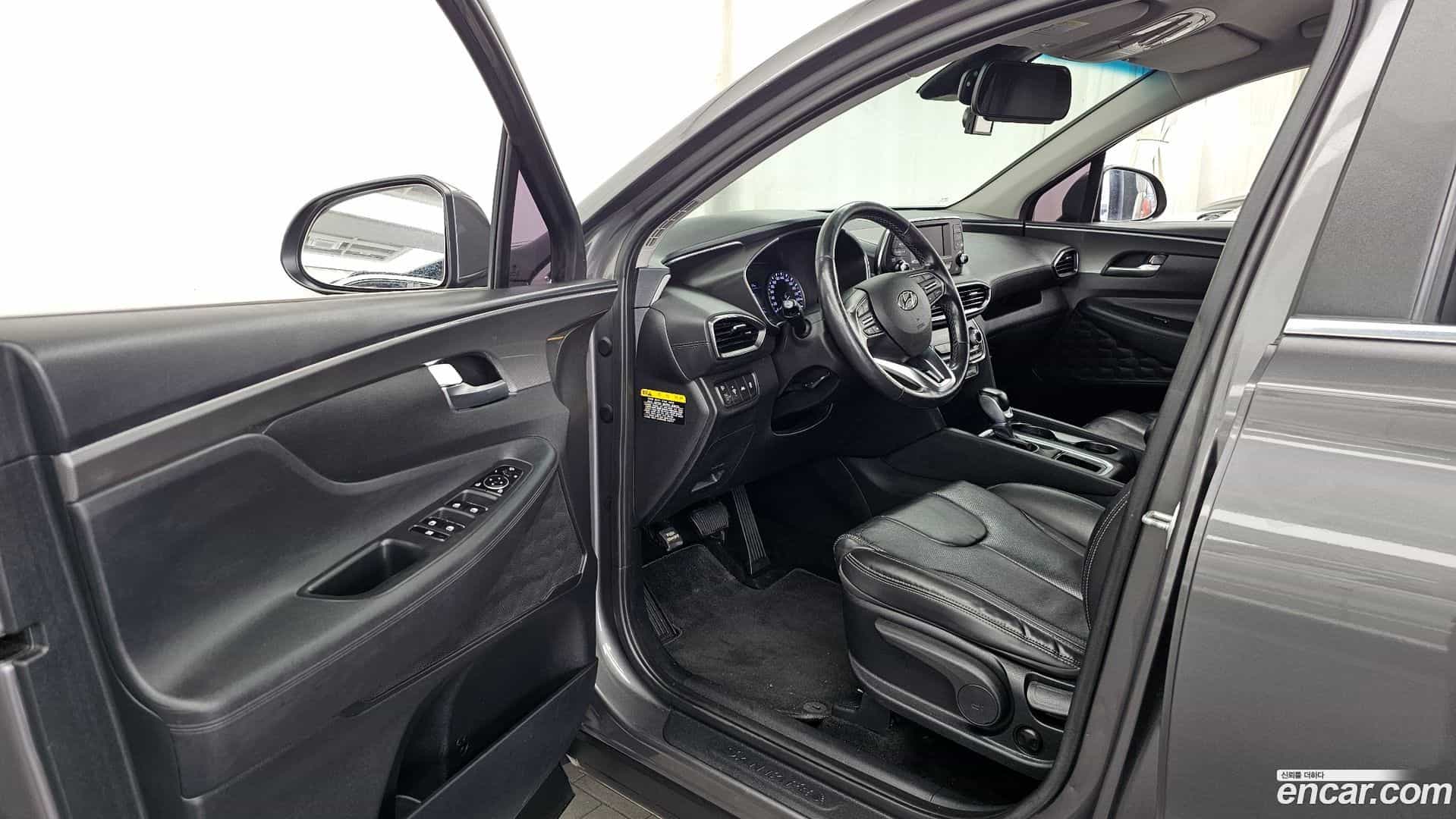 Santafe Hyundai 2020.0-INNER-010