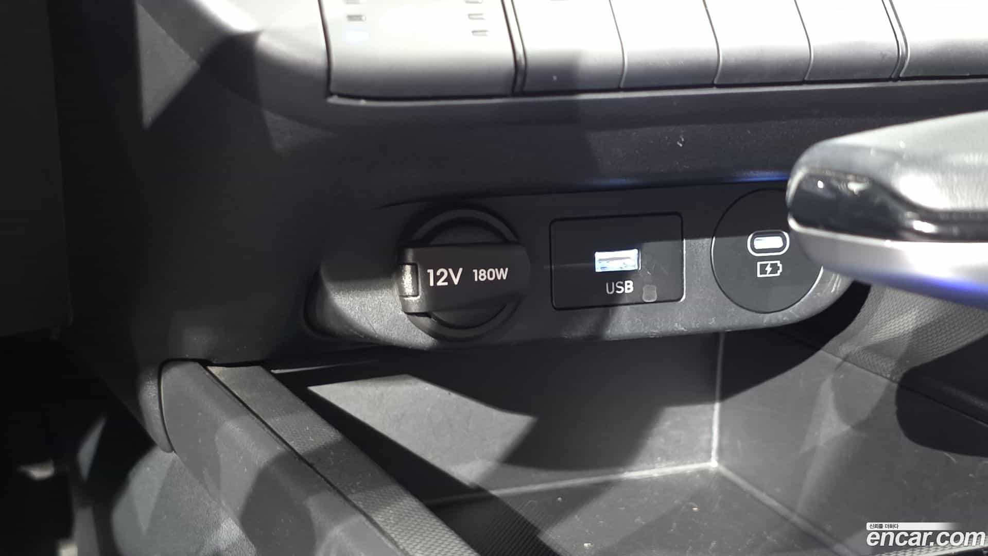 AVANTE Hyundai 2024.4-OPTION-017
