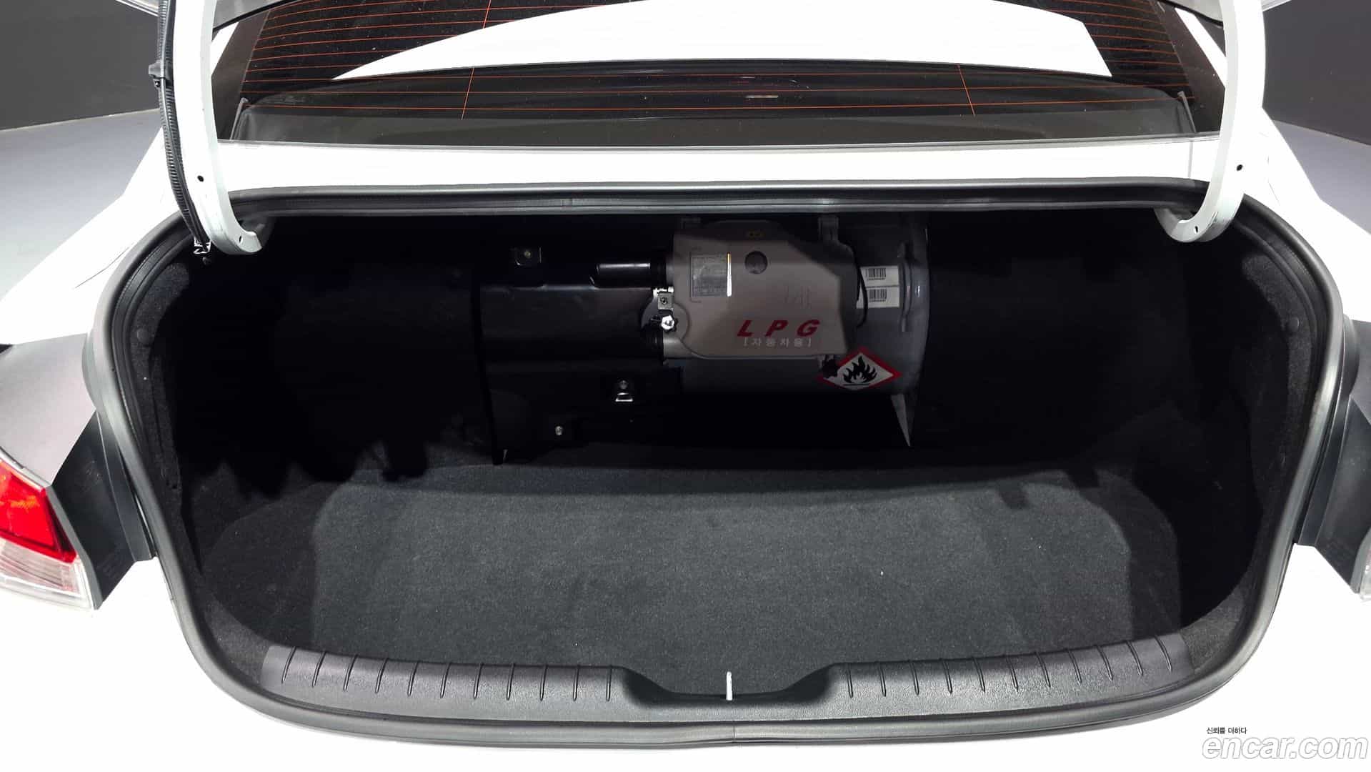 AVANTE Hyundai 2024.4-OPTION-019