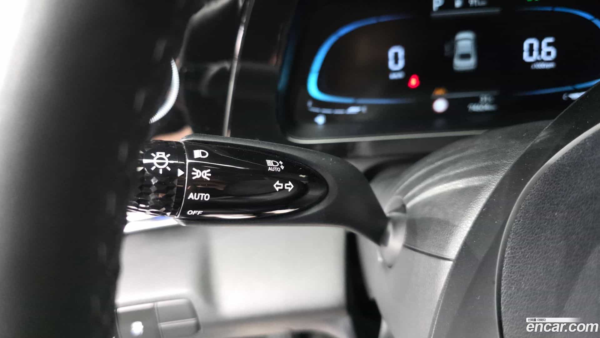 AVANTE Hyundai 2024.4-OPTION-023