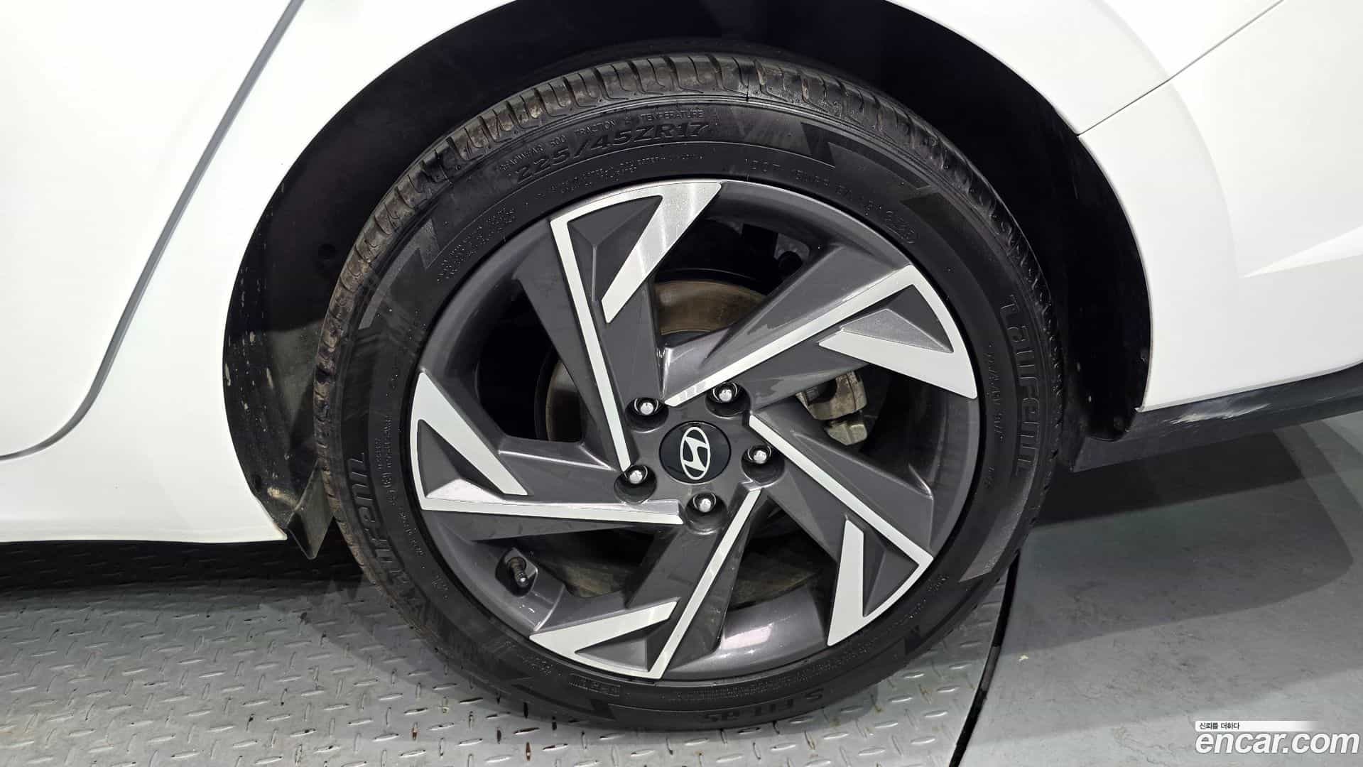 AVANTE Hyundai 2024.4-OUTER-031