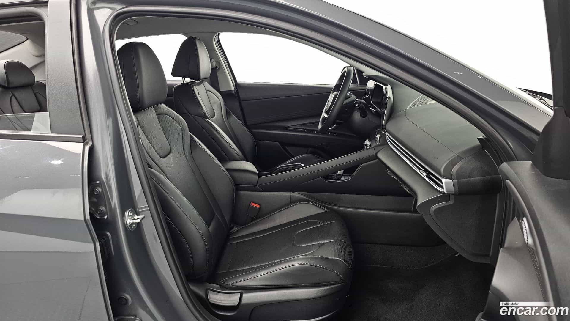 AVANTE Hyundai 2024.4-OPTION-015