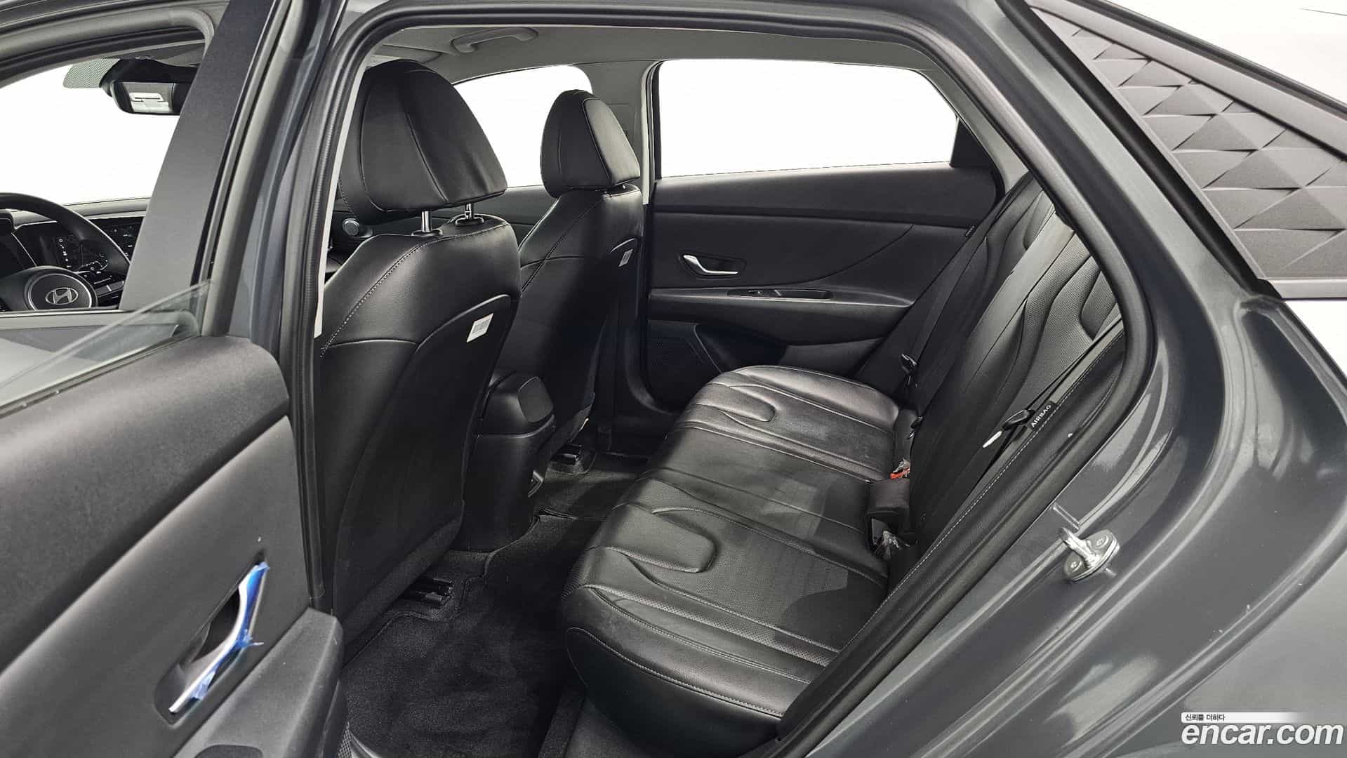 AVANTE Hyundai 2024.4-INNER-036