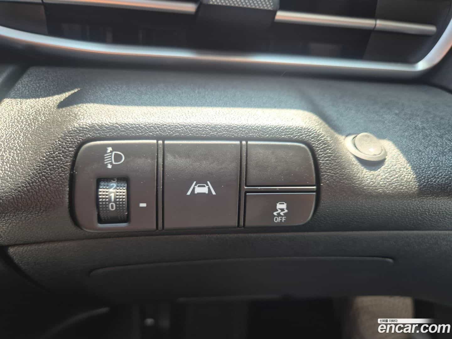 AVANTE Hyundai 2021.2-OPTION-015