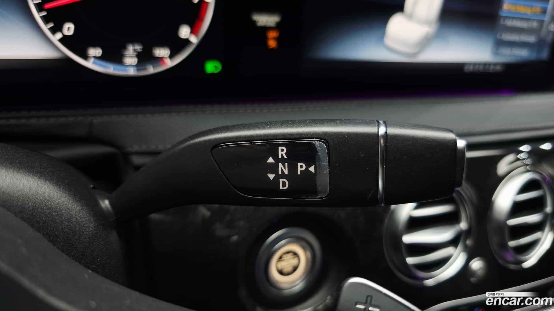 S-Class Mercedes-Benz 2018.8-INNER-009