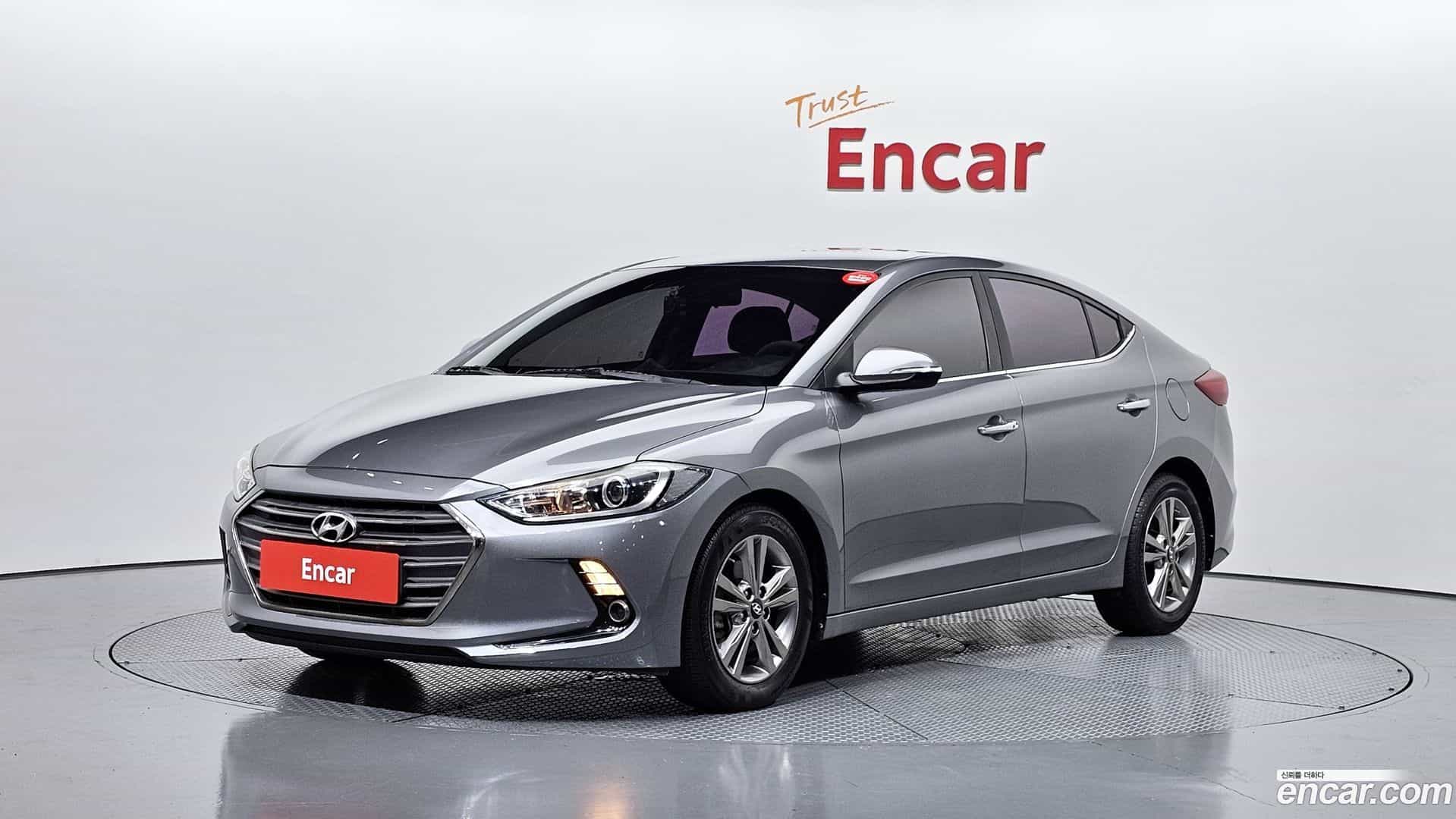 AVANTE Hyundai 2015.11-OUTER-001