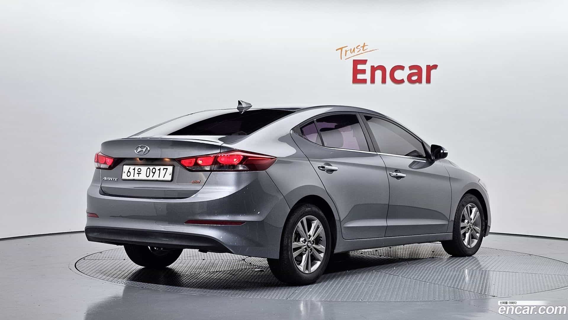 AVANTE Hyundai 2015.11-OUTER-002