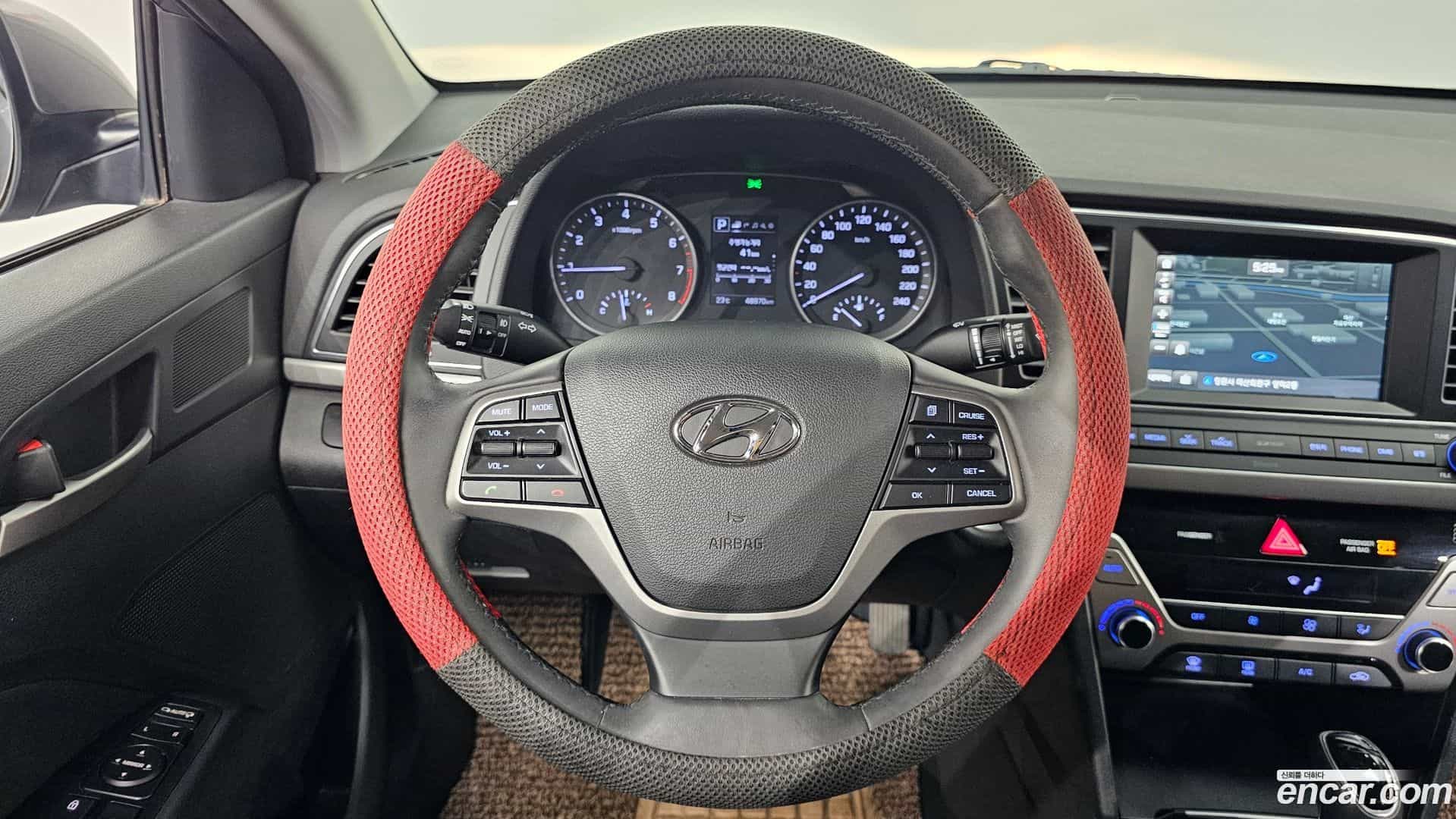 AVANTE Hyundai 2015.11-OPTION-017