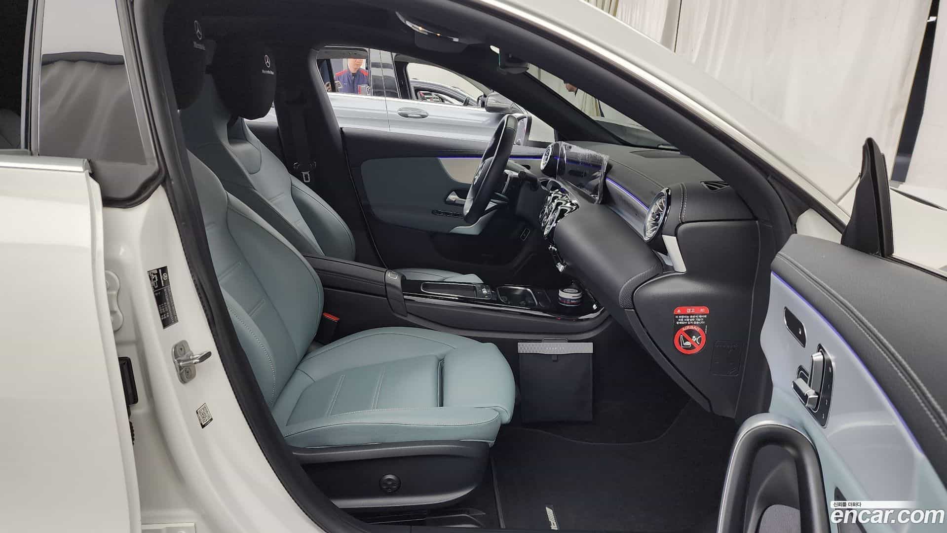CLA-Class Mercedes-Benz 2024.2-OPTION-015