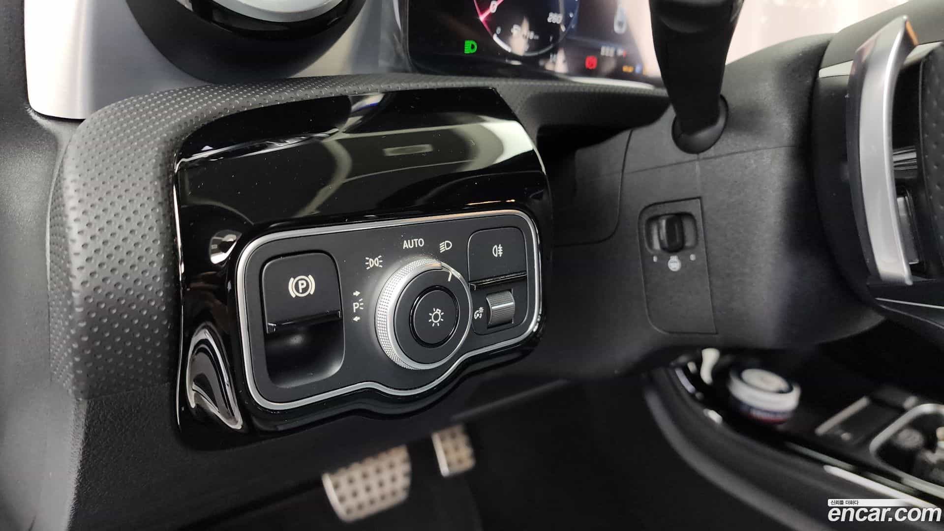 CLA-Class Mercedes-Benz 2024.2-OPTION-020