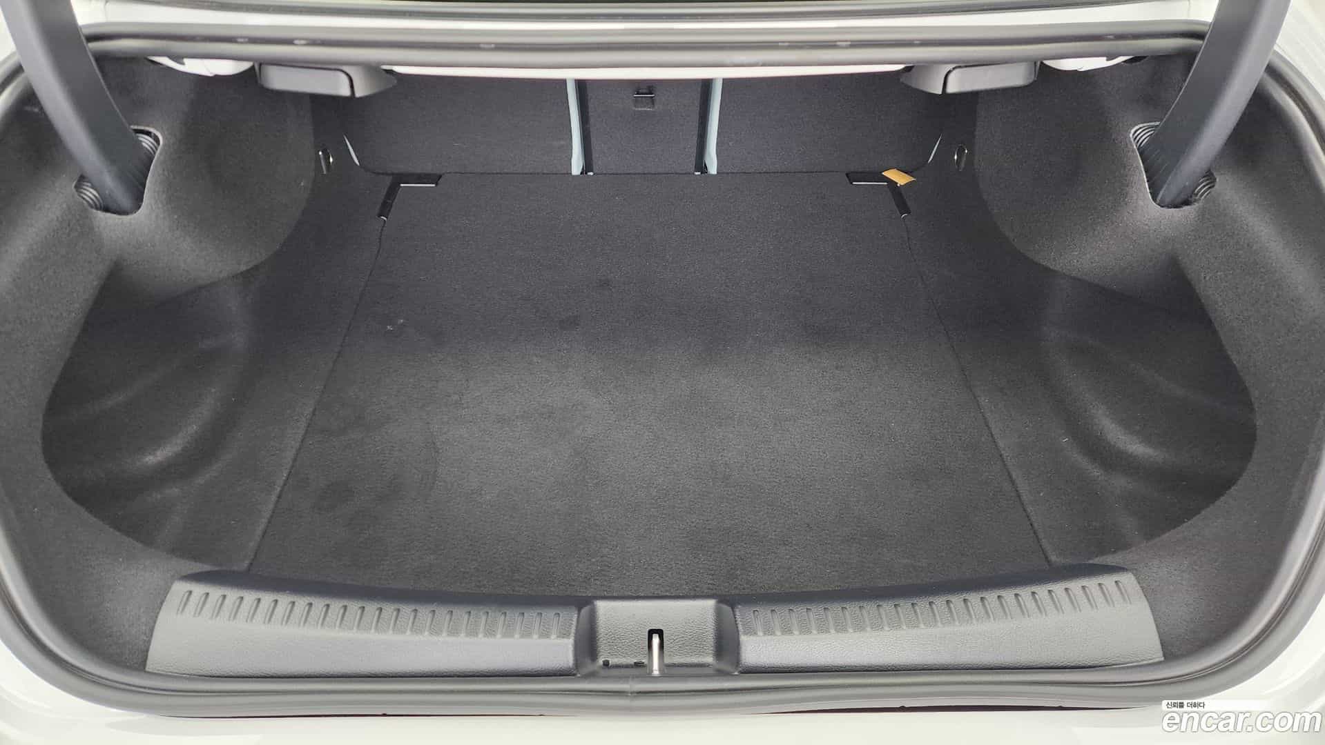 CLA-Class Mercedes-Benz 2024.2-OPTION-024