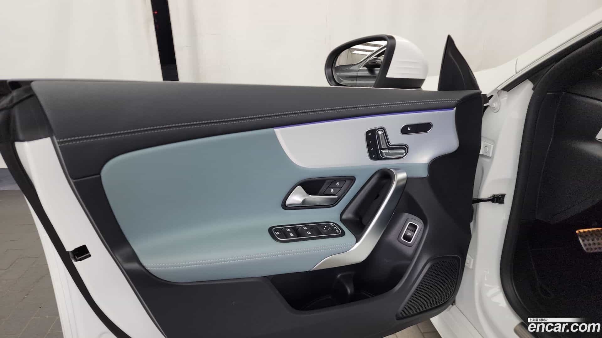 CLA-Class Mercedes-Benz 2024.2-INNER-034