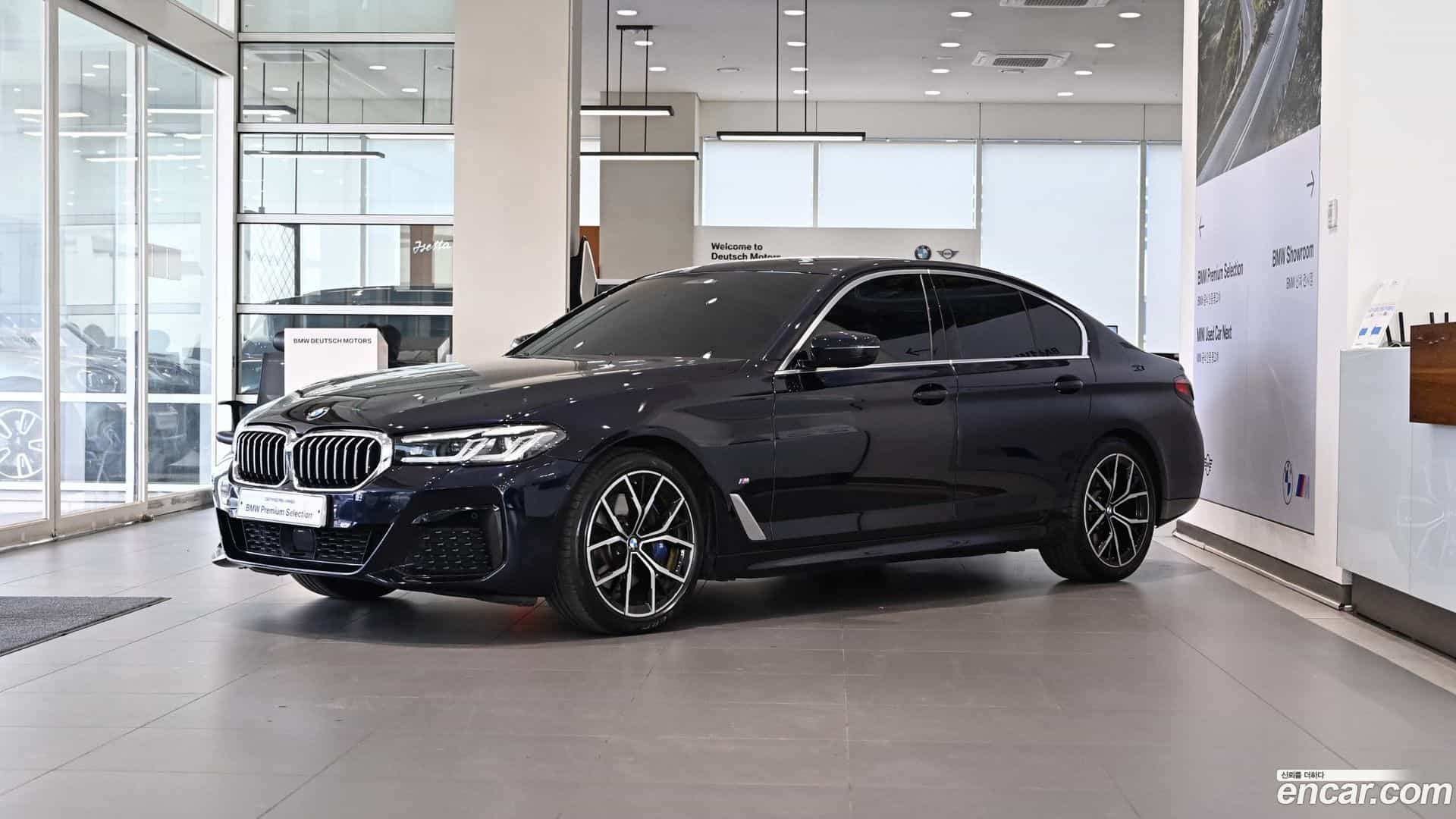 5-Series BMW 2022.8-OUTER-001