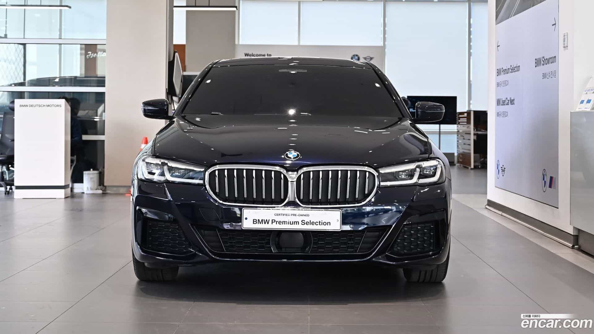 5-Series BMW 2022.8-OUTER-003