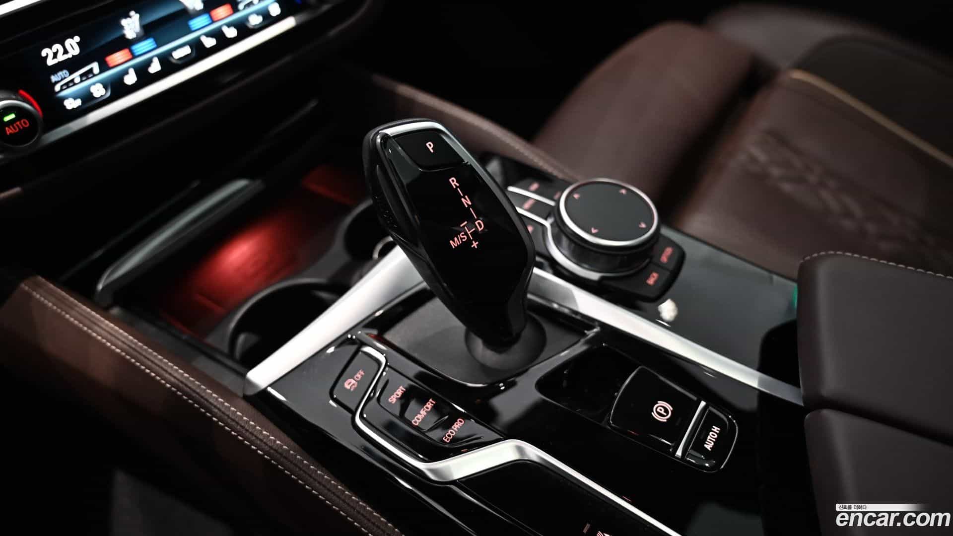 5-Series BMW 2022.8-INNER-009