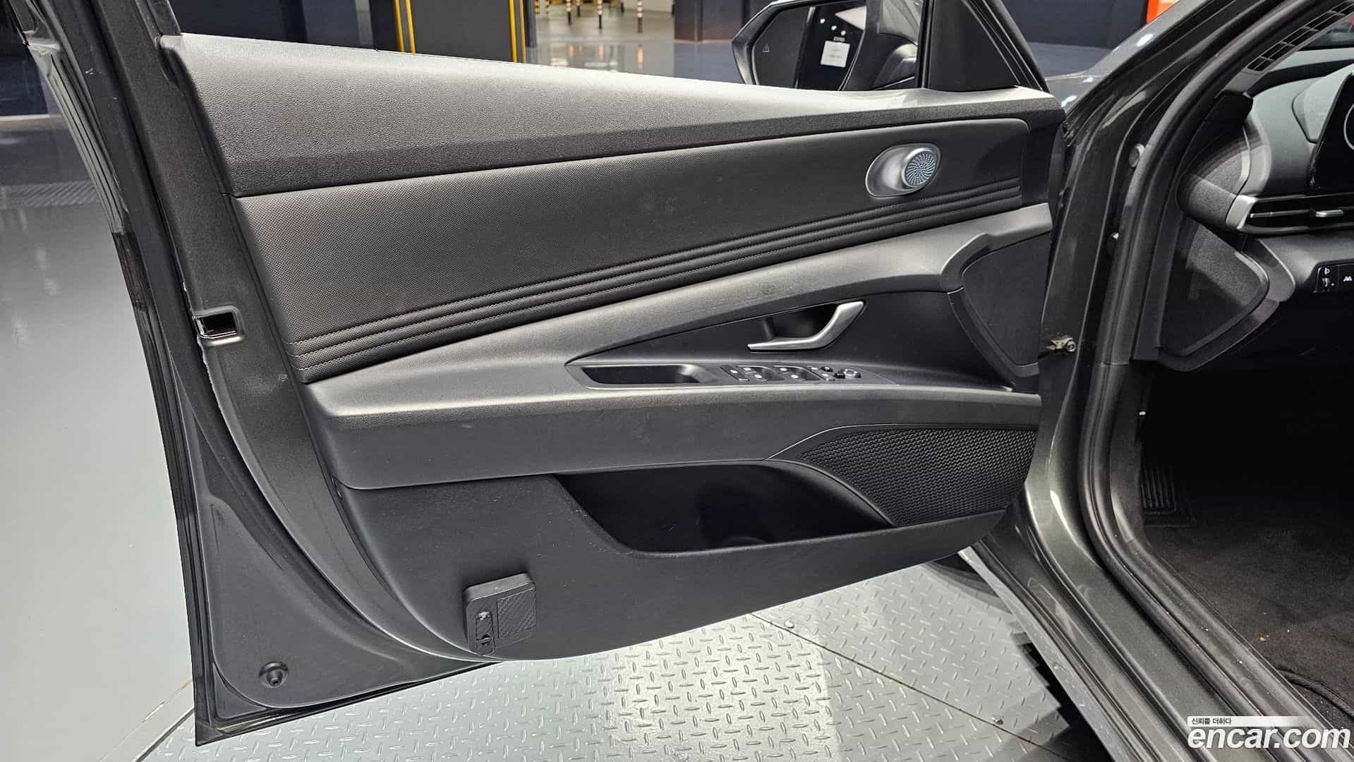 AVANTE Hyundai 2020.11-INNER-034