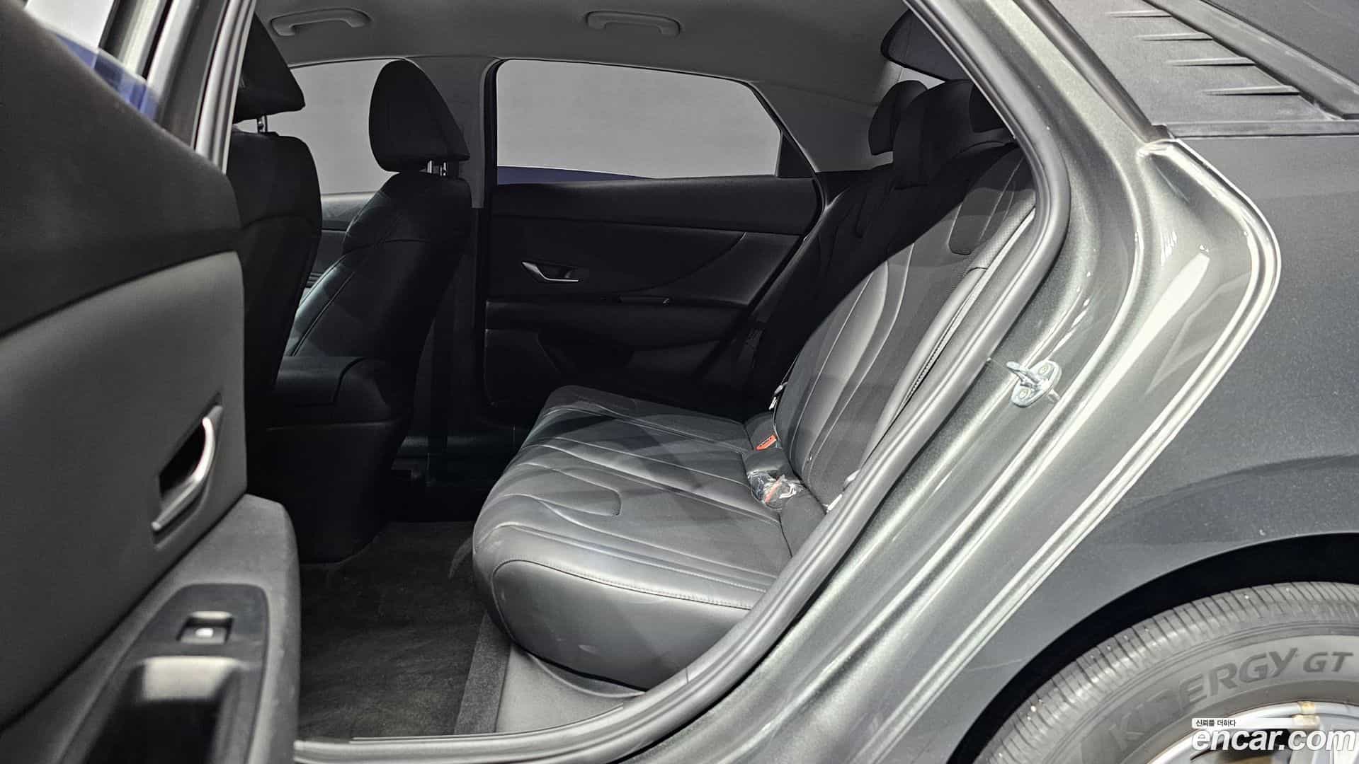 AVANTE Hyundai 2020.11-INNER-036