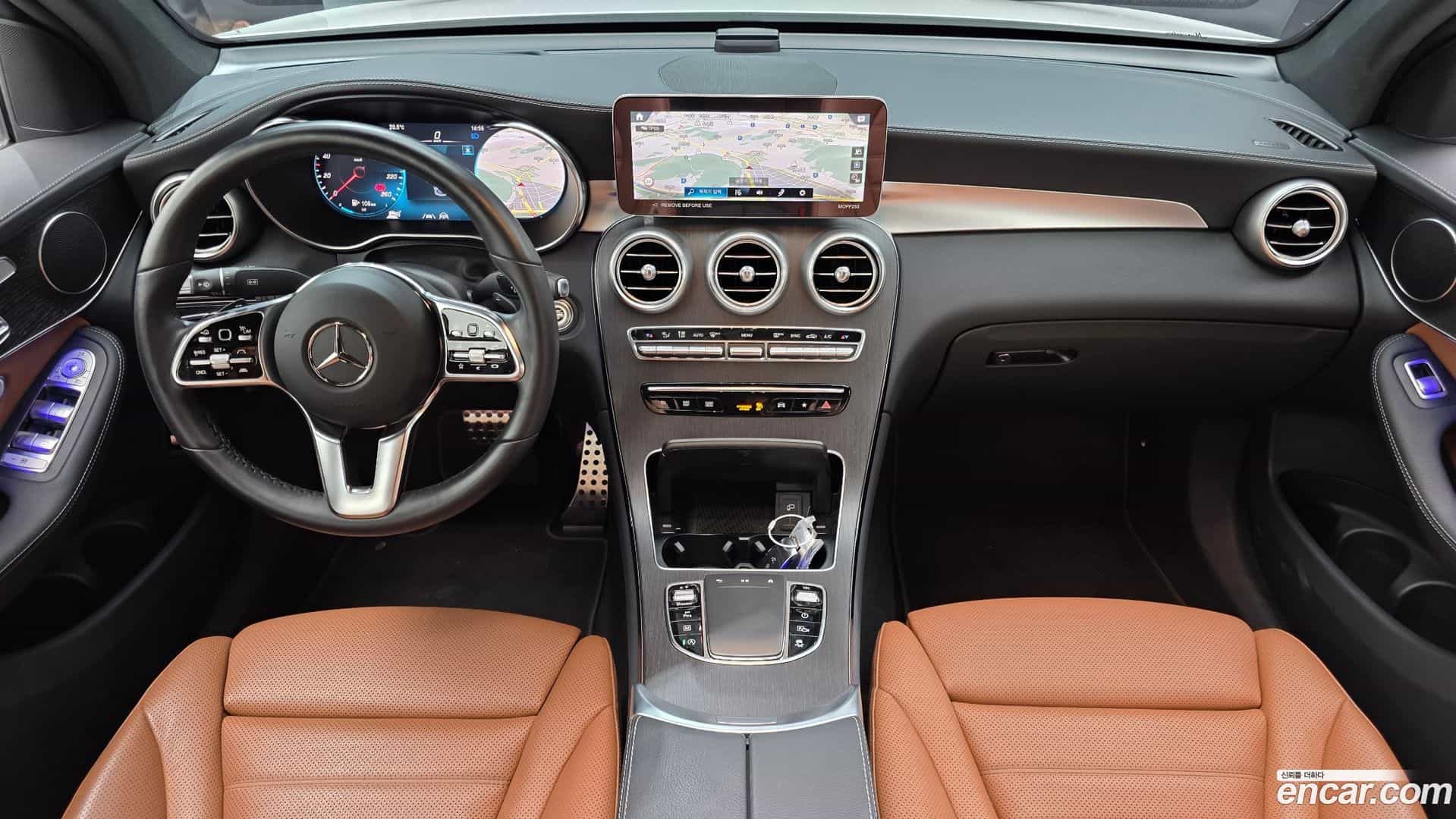 GLC-Class Mercedes-Benz 2023.3-INNER-007