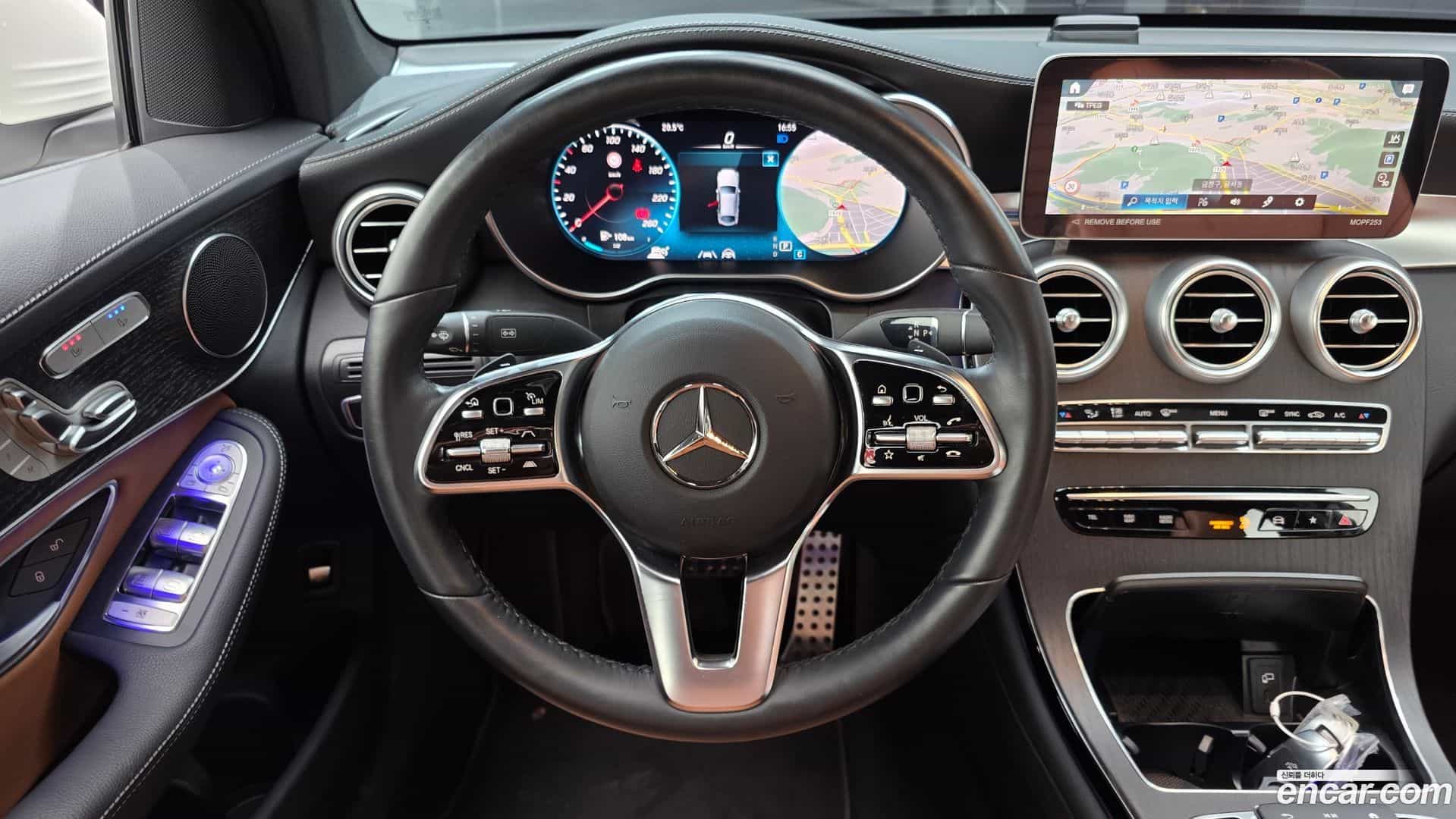 GLC-Class Mercedes-Benz 2023.3-OPTION-017
