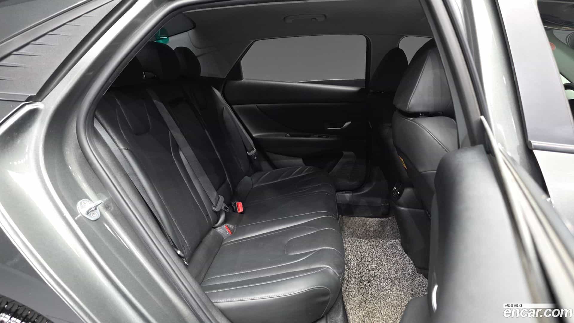 AVANTE Hyundai 2022.3-OPTION-015