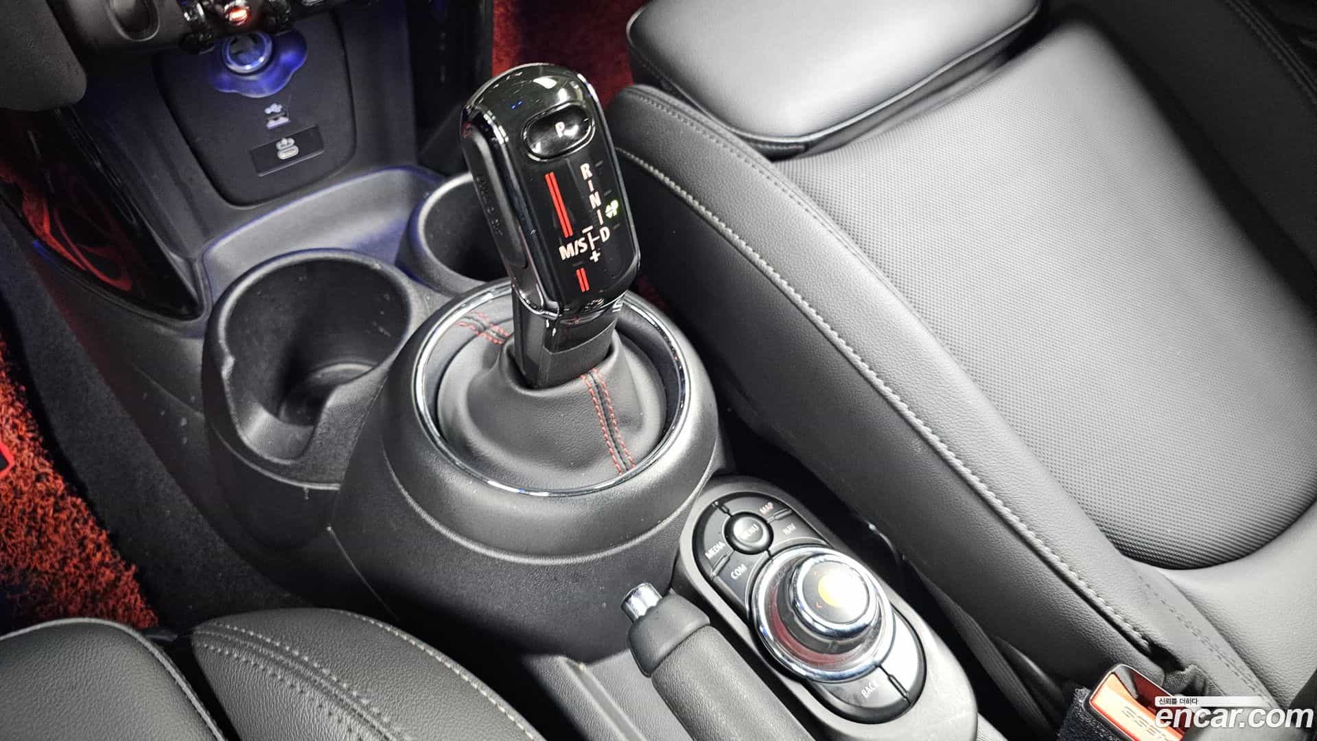 Cooper Mini 2020.8-INNER-009