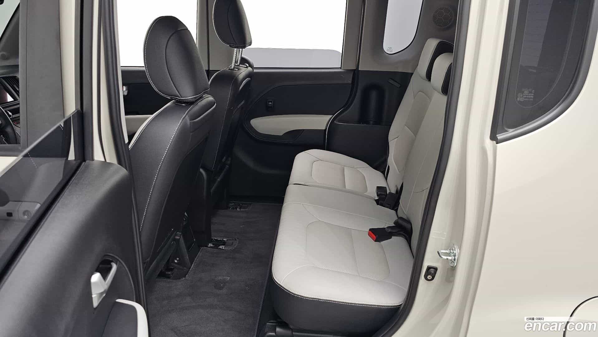 RAY Kia 2023.1-INNER-036