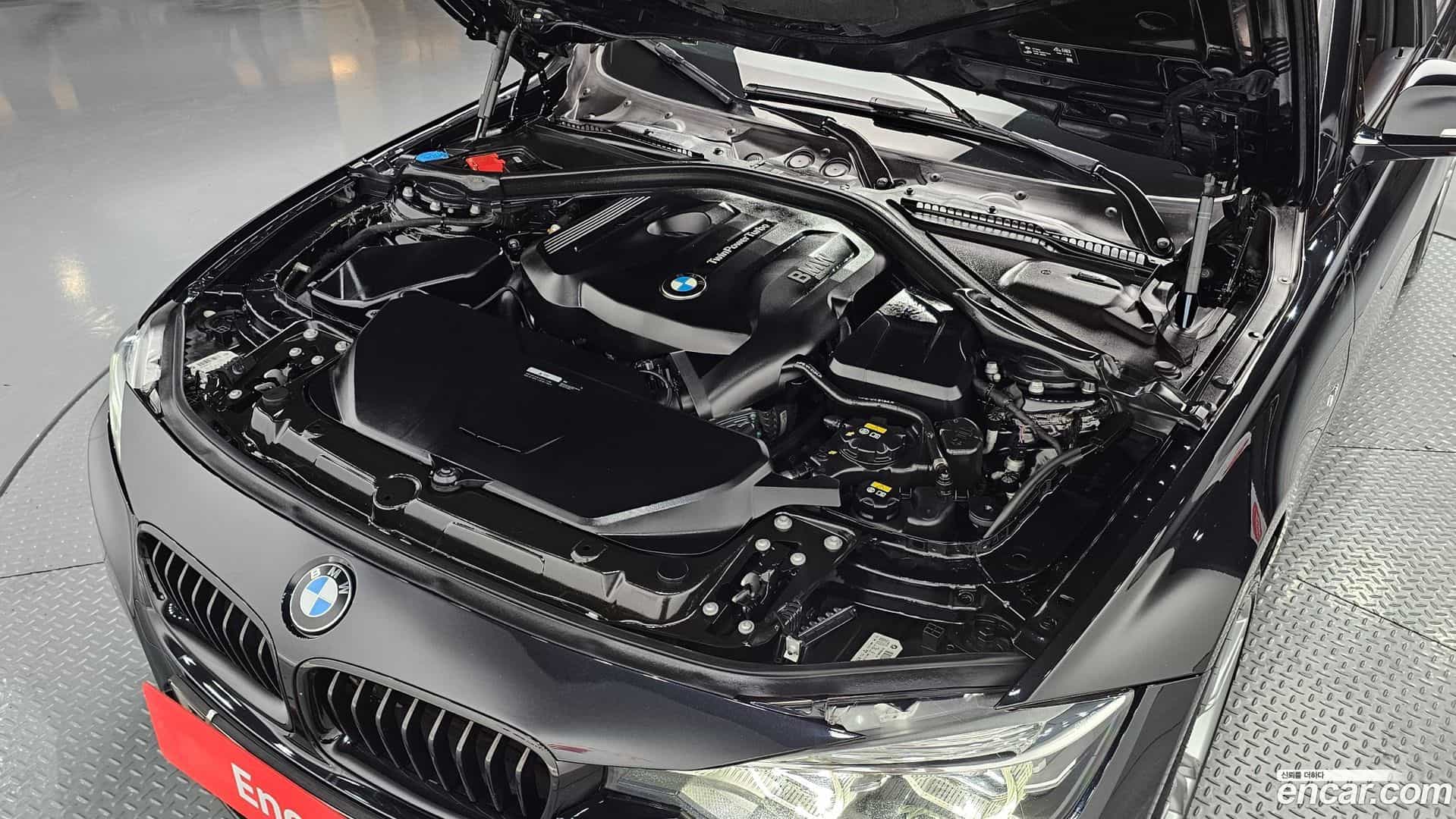 3-Series BMW 2018.4-OUTER-006